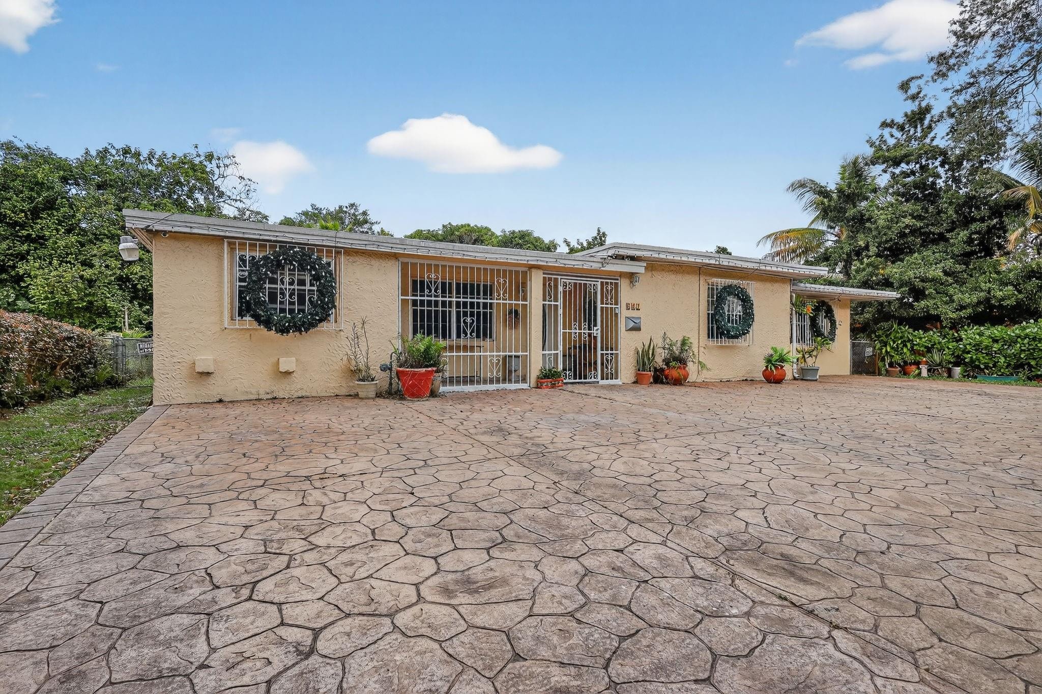 5BR – SingleFamilyResidence at 641 NE 140th Street
