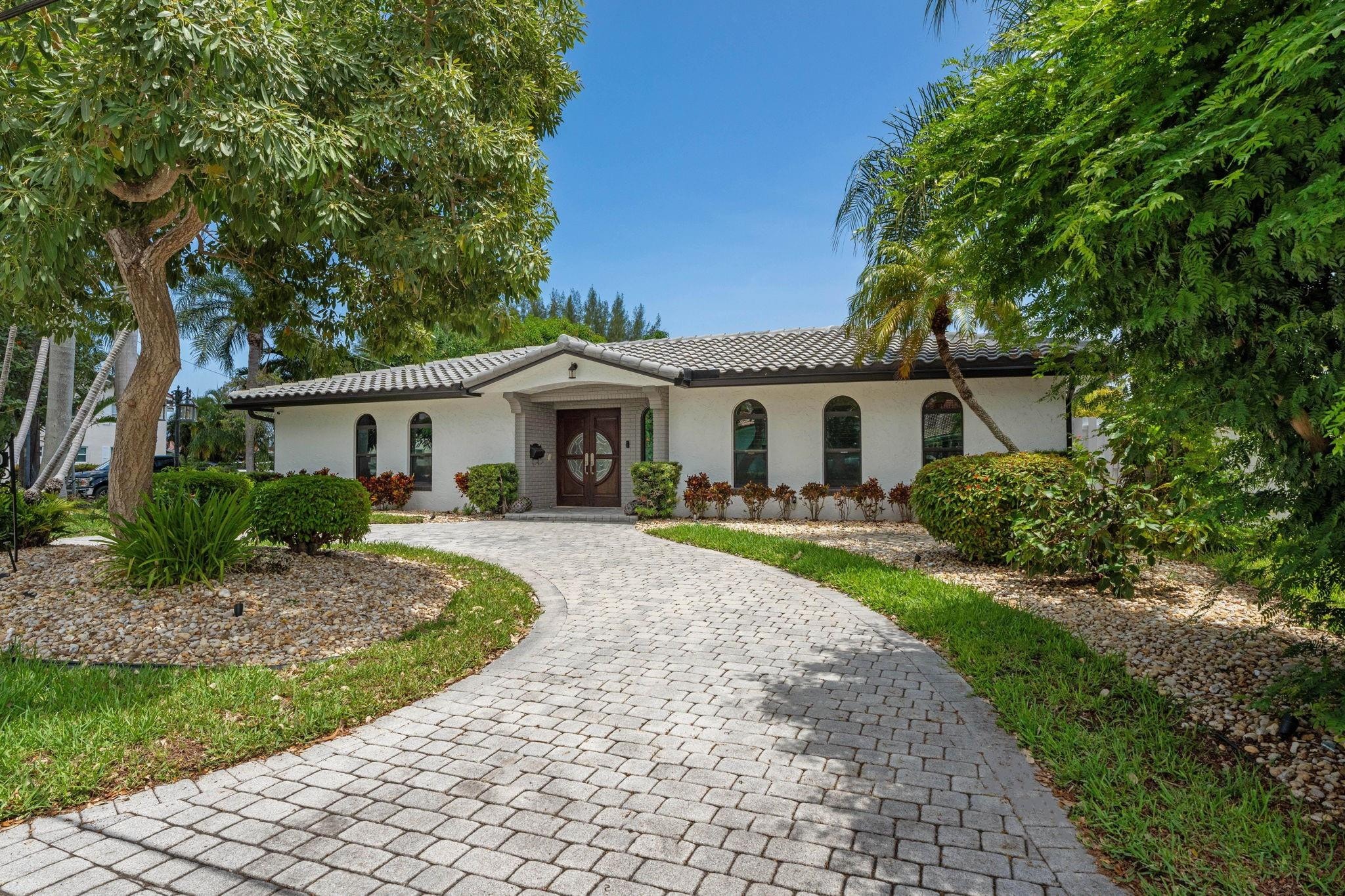 3BR – SingleFamilyResidence at 5570 NE 26 Avenue