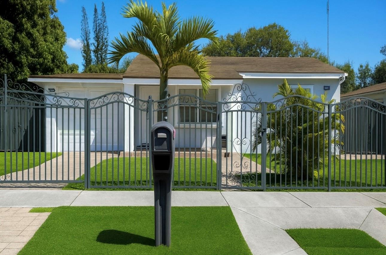 4BR – SingleFamilyResidence at 31 Miami Gardens Road