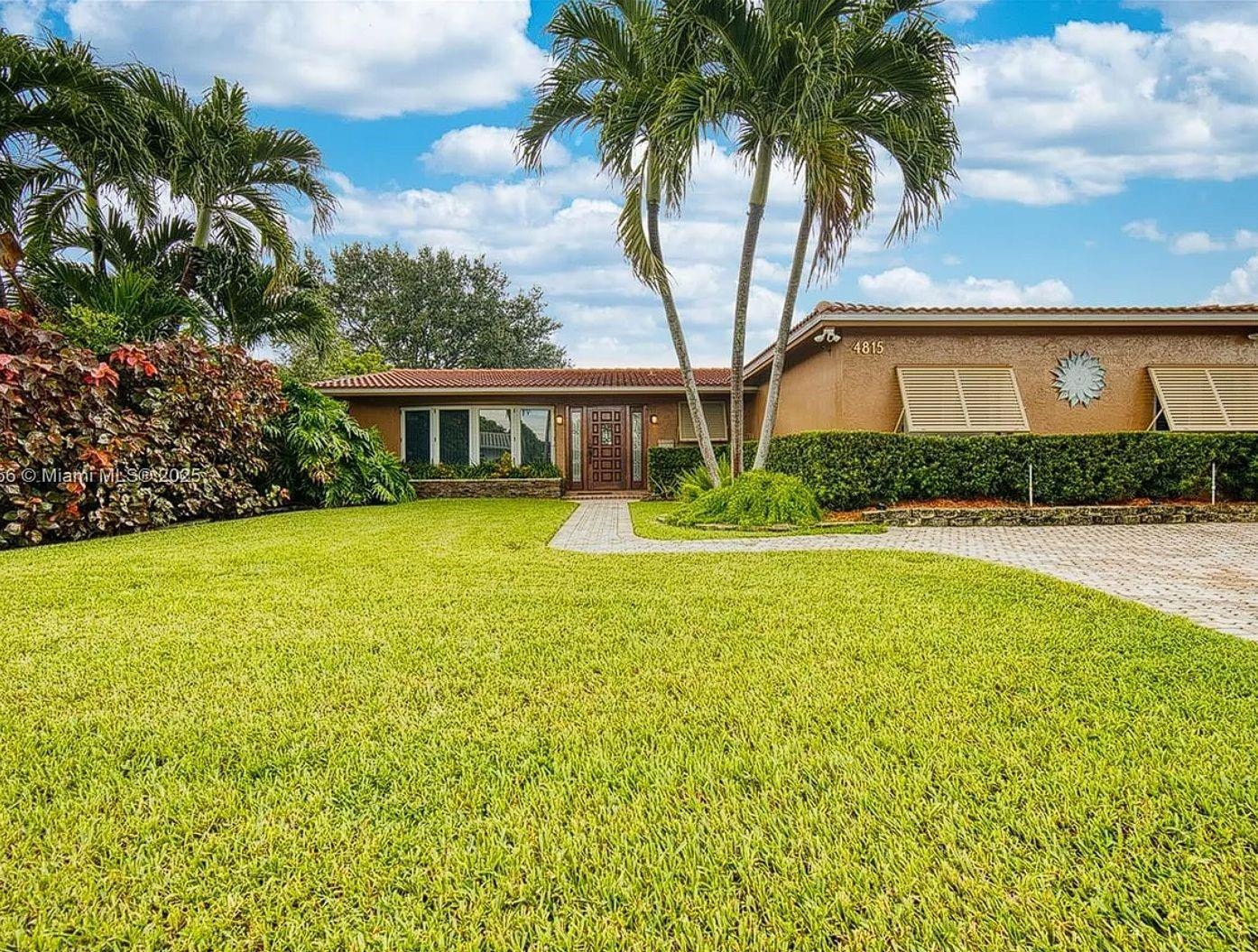 4BR – SingleFamilyResidence at 4815 Cleveland Street