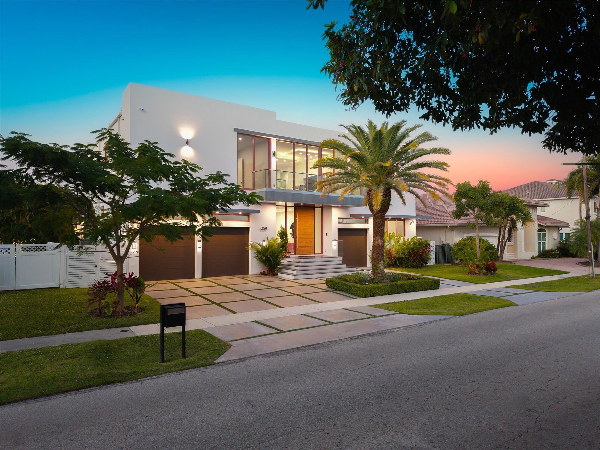 5BR – SingleFamilyResidence at 2631 NE 48th Court