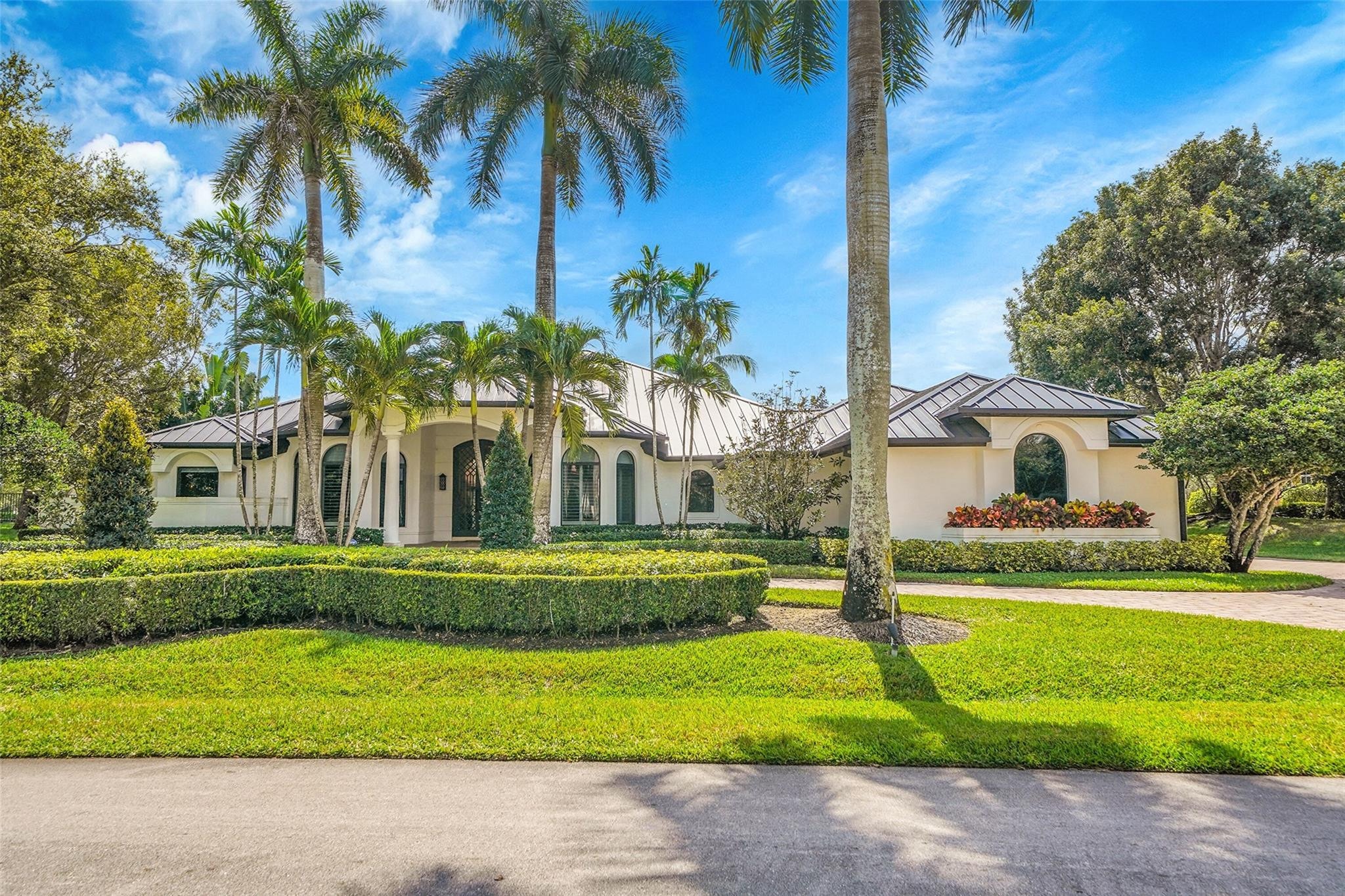 5BR – SingleFamilyResidence at 3600 Paddock Road