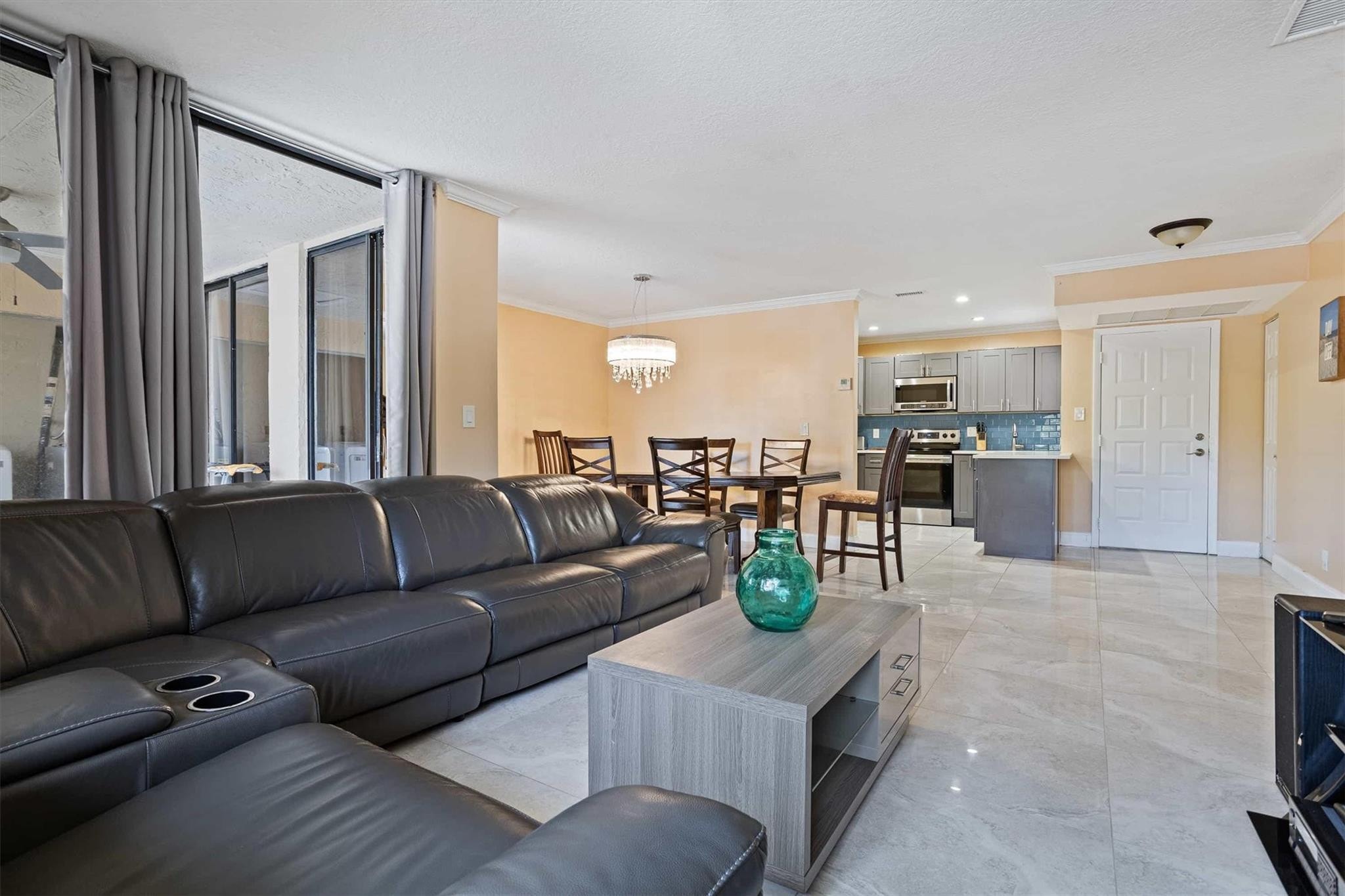 3BR – Condominium at 4156 Carambola Circle #2154
