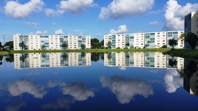 2BR – Condominium at 121 SE 3rd Avenue #106