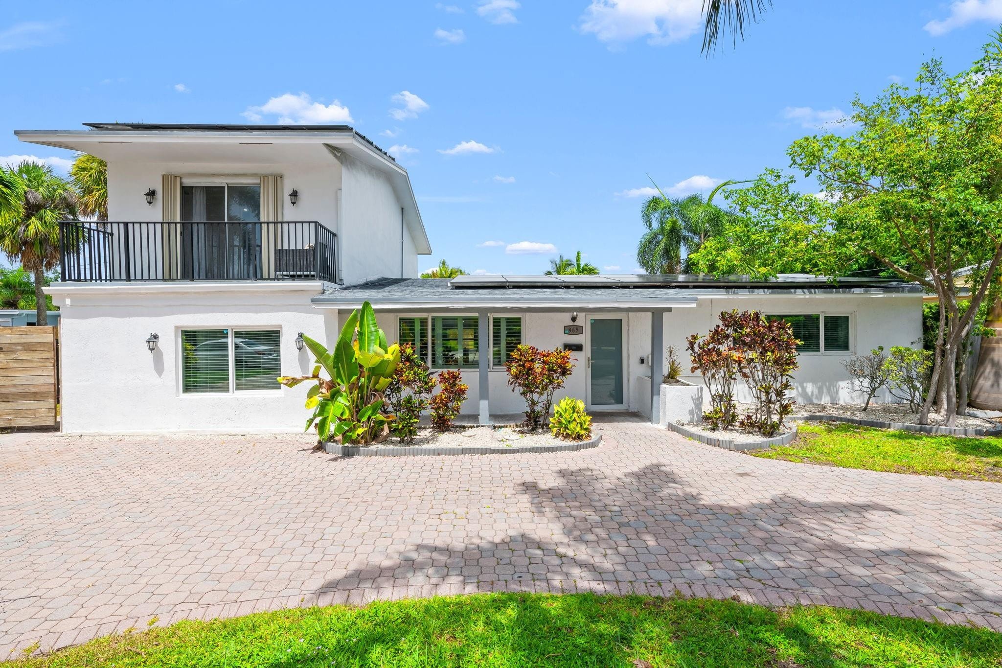 5BR – SingleFamilyResidence at 865 NE 23rd Terrace
