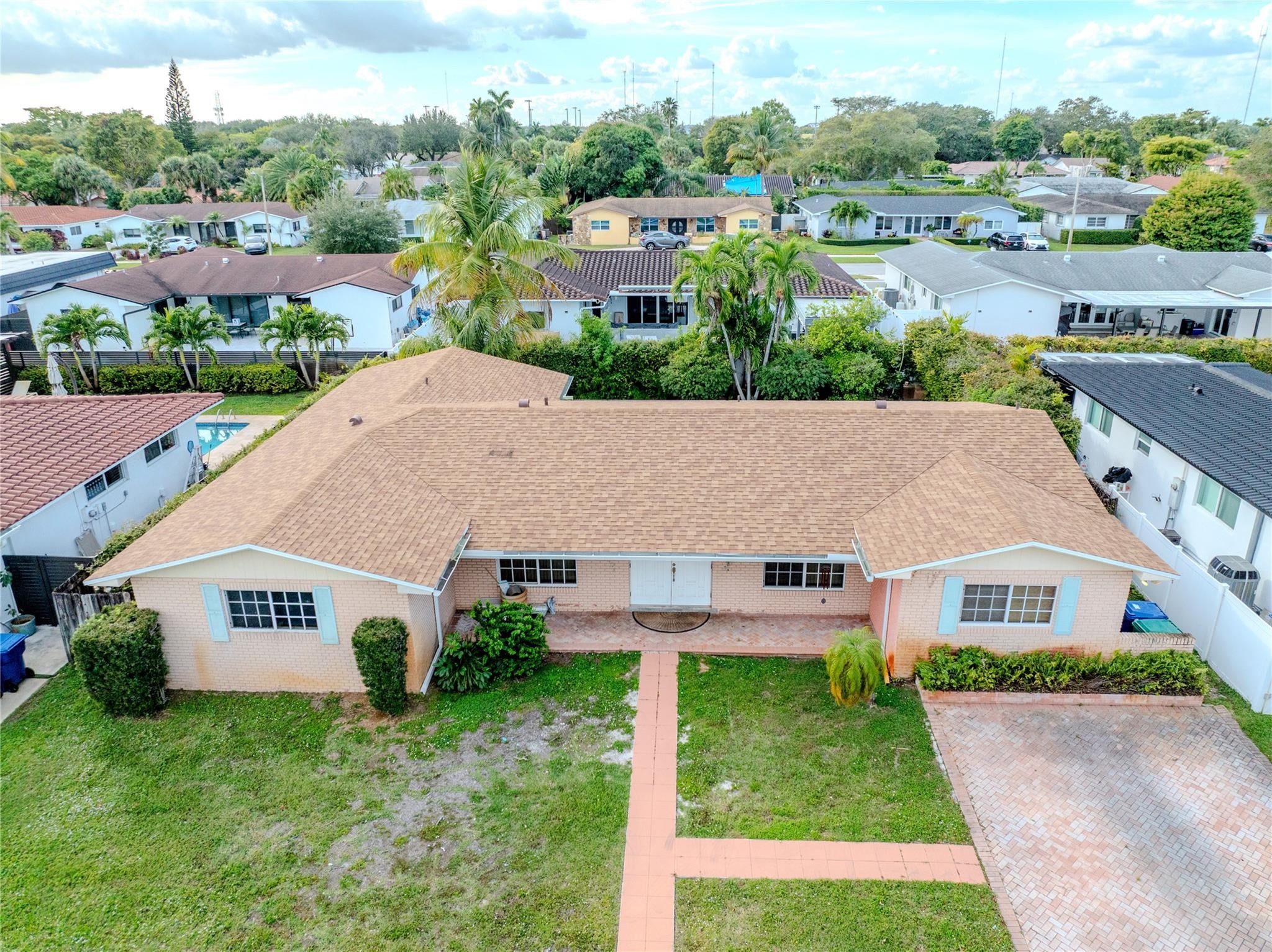 4BR – SingleFamilyResidence at 21304 NE 19th Court