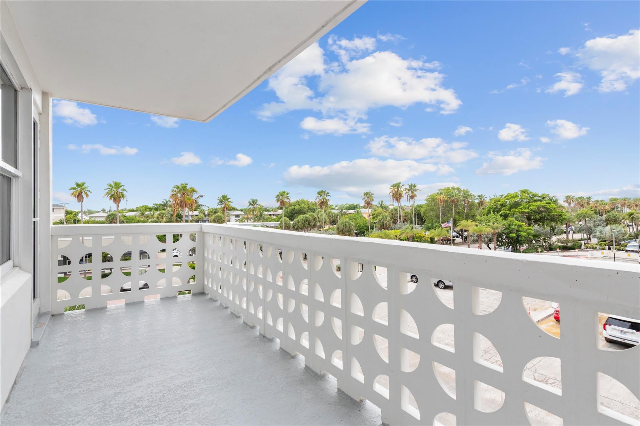 2BR – Condominium at 4010 Galt Ocean Drive #312