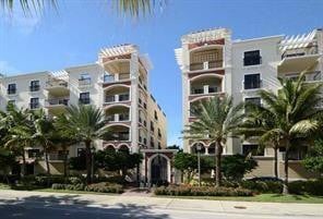 3BR – Condominium at 2401 N Ocean Boulevard #702