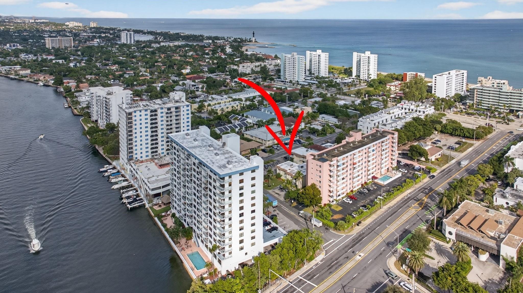 2BR – Condominium at 1450 N Riverside Drive #101