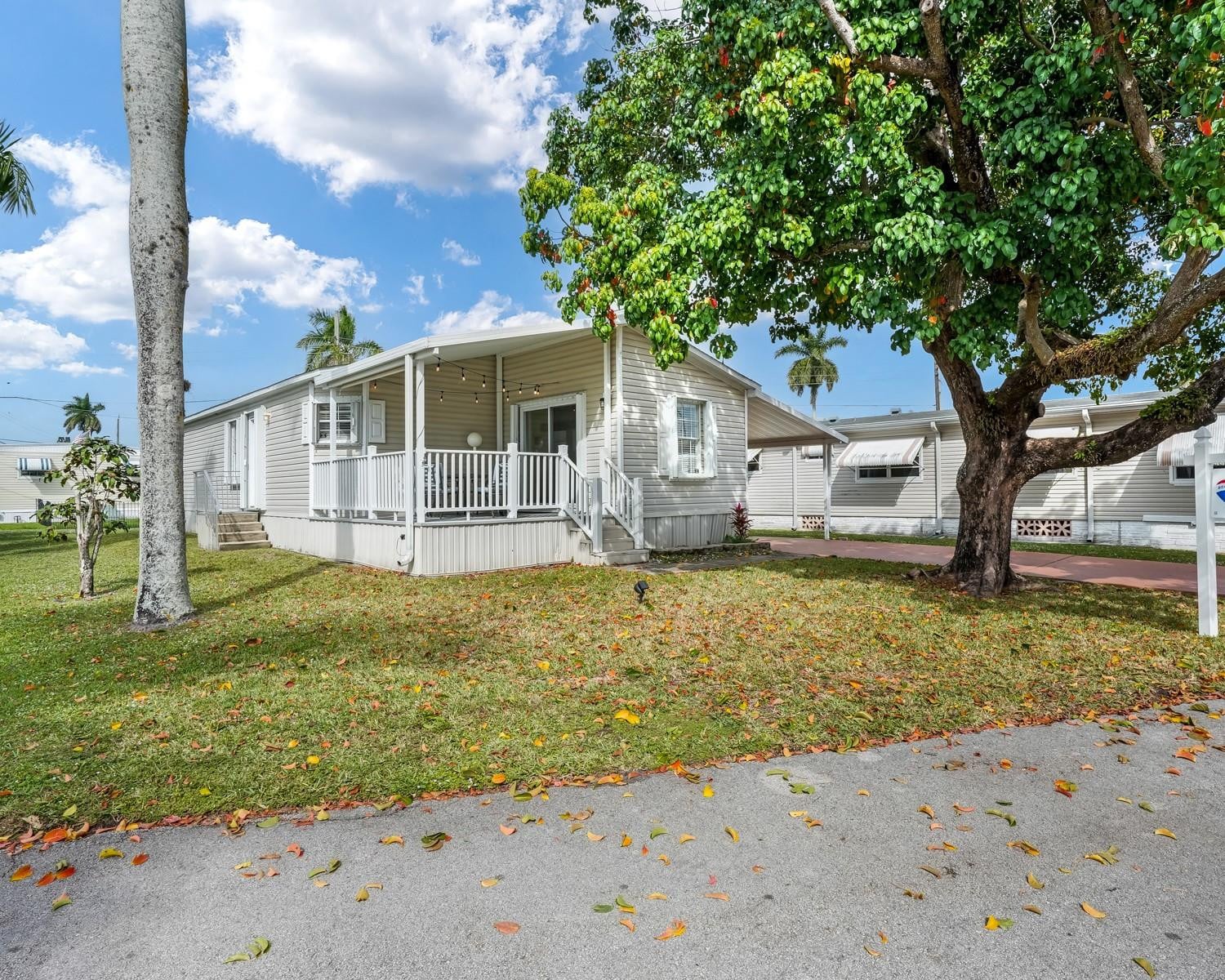 2BR – ManufacturedHome at 8531 SW 20th Court