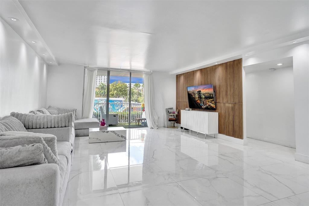 2BR – Condominium at 2801 NE 183rd Street #101W