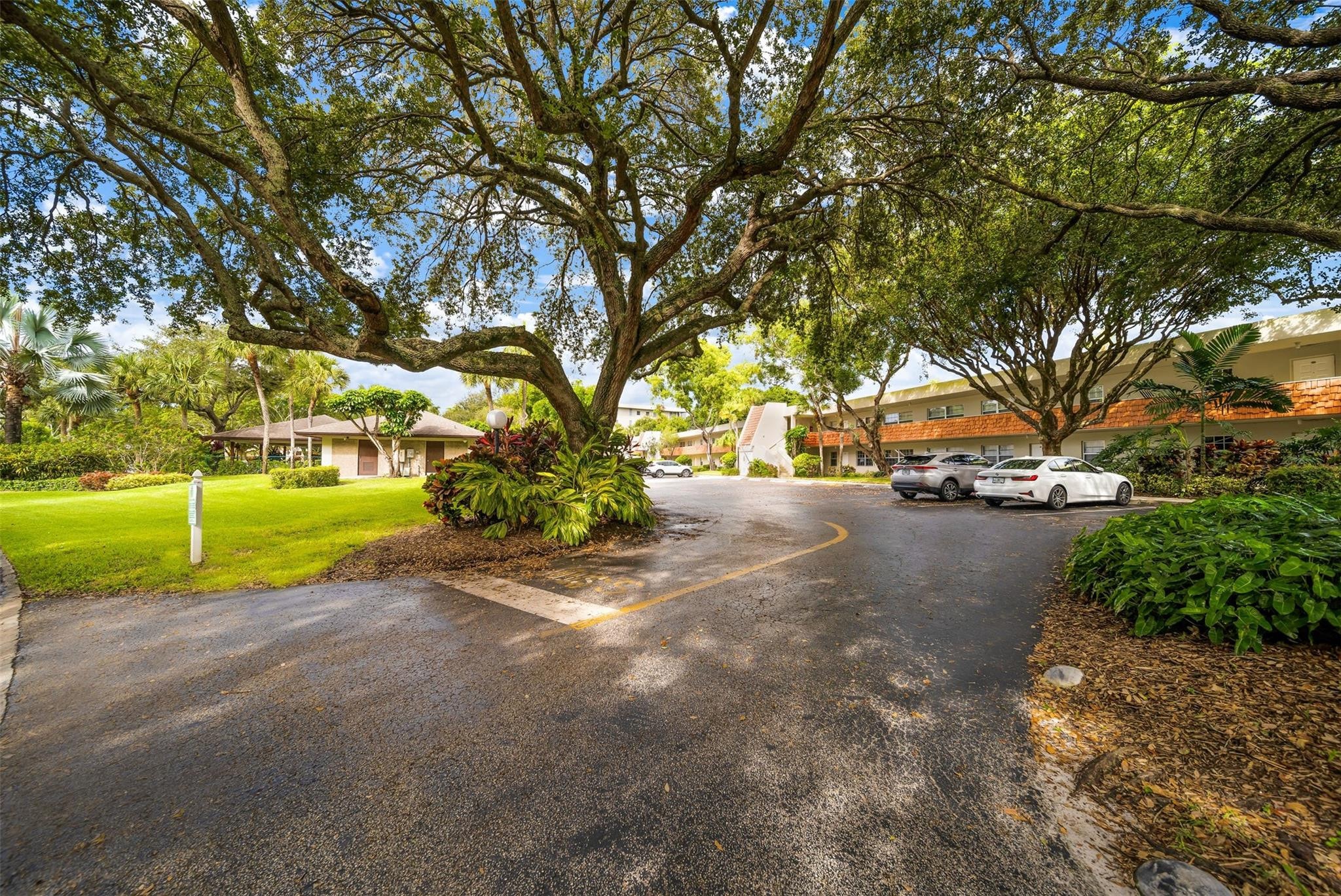 3BR – Condominium at 801 Cypress Boulevard #107c