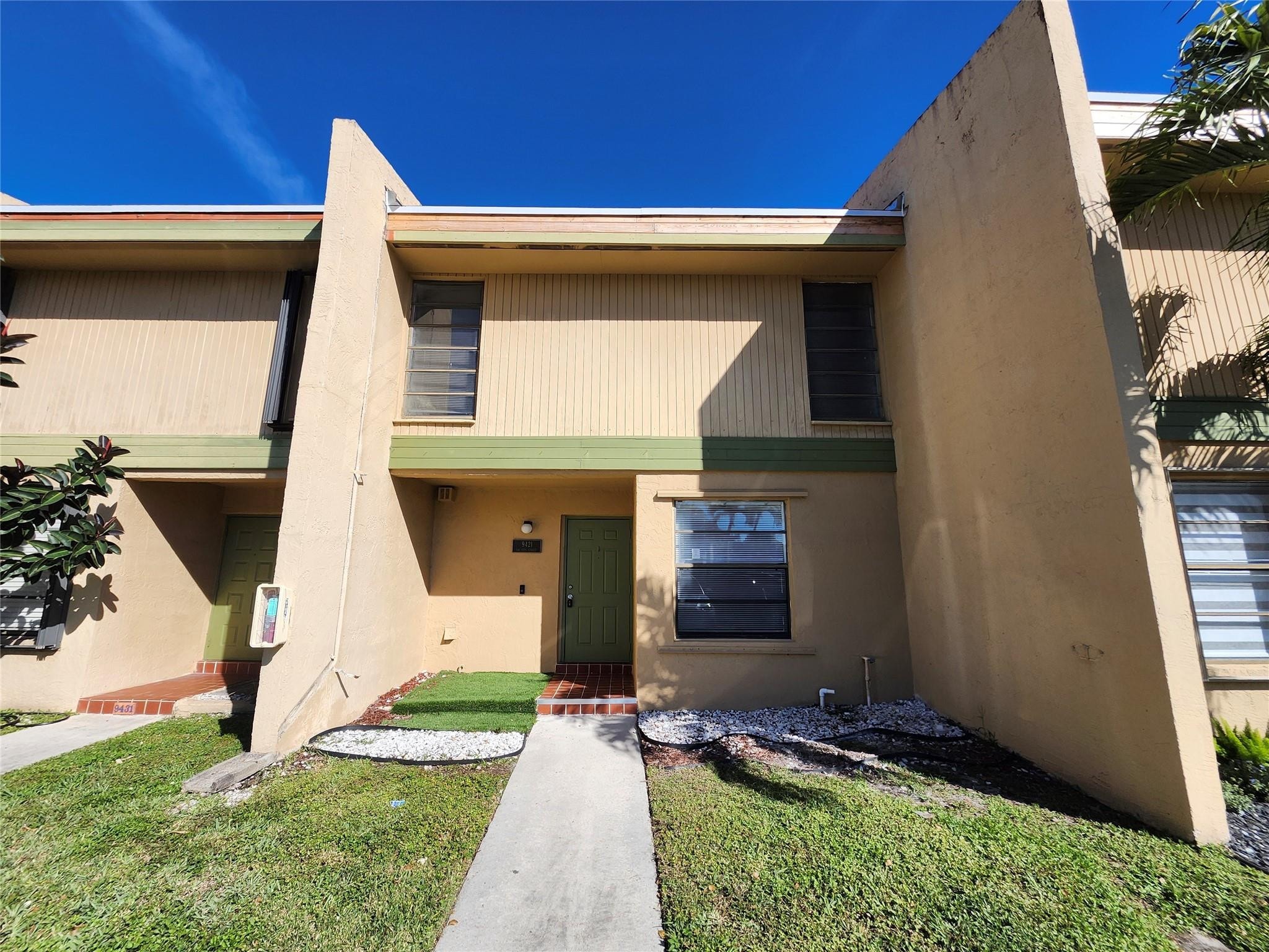 3BR – Townhouse at 9421 NW 15th Street #234