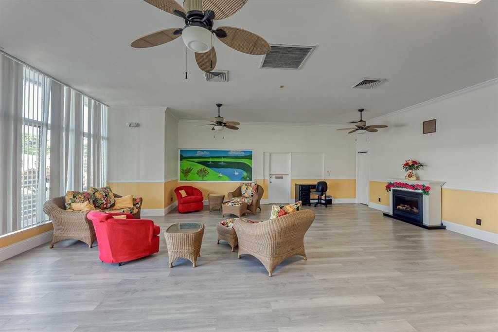 2BR – SingleFamilyResidence at 2910 E Golf Boulevard