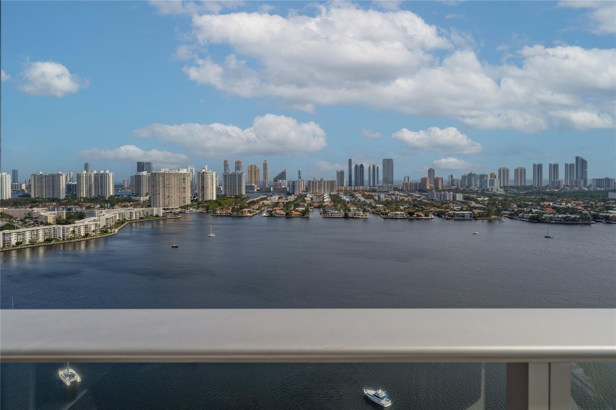 4BR – Condominium at 17301 Biscayne Boulevard #Ph 7