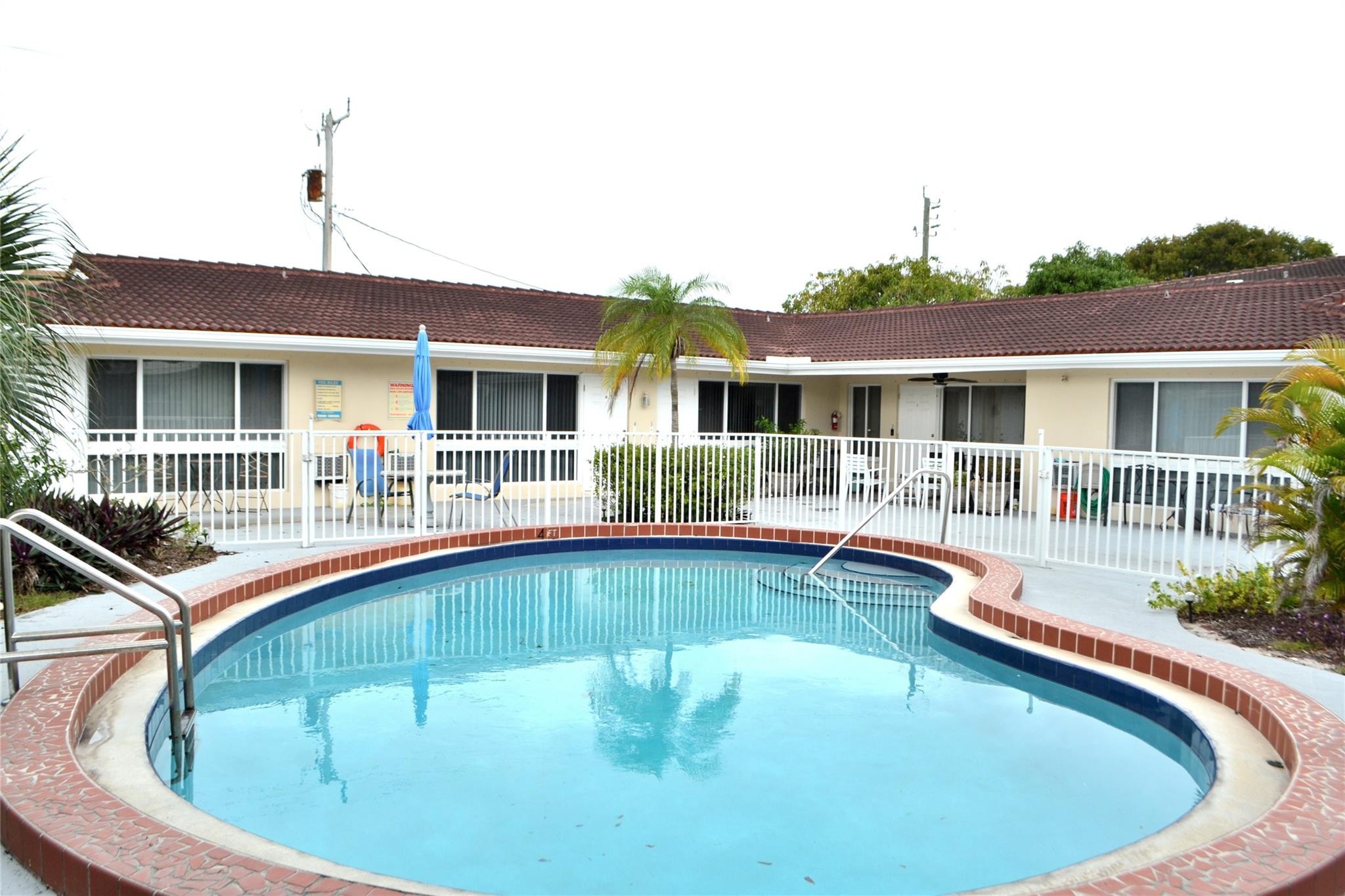 1BR – Apartment at 4209 NE 21st Avenue