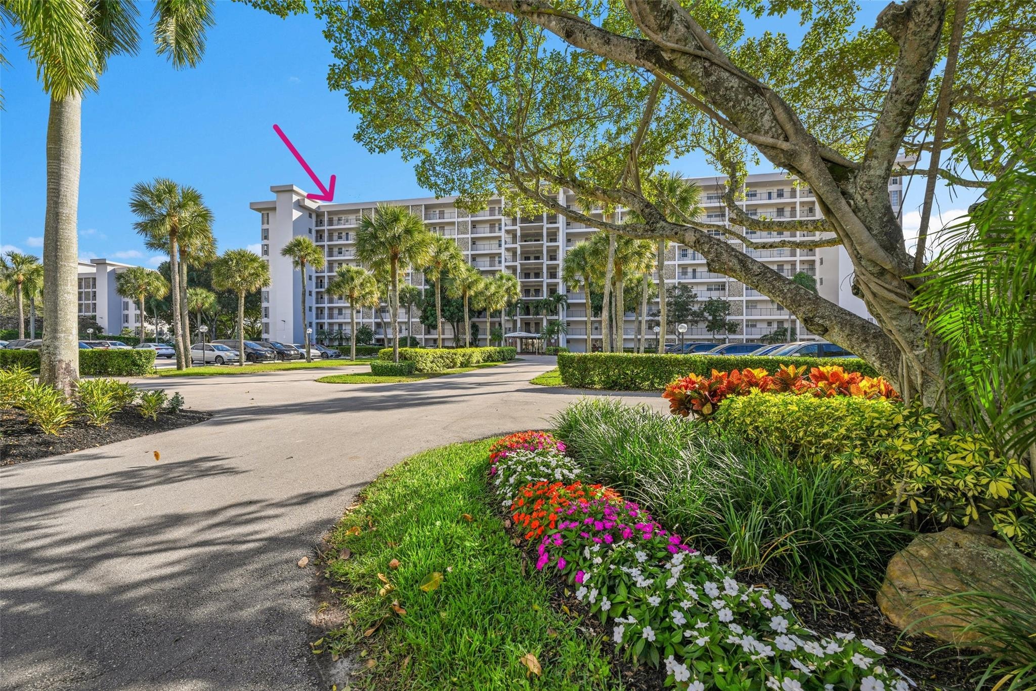 2BR – Condominium at 3050 N Palm Aire Drive #909