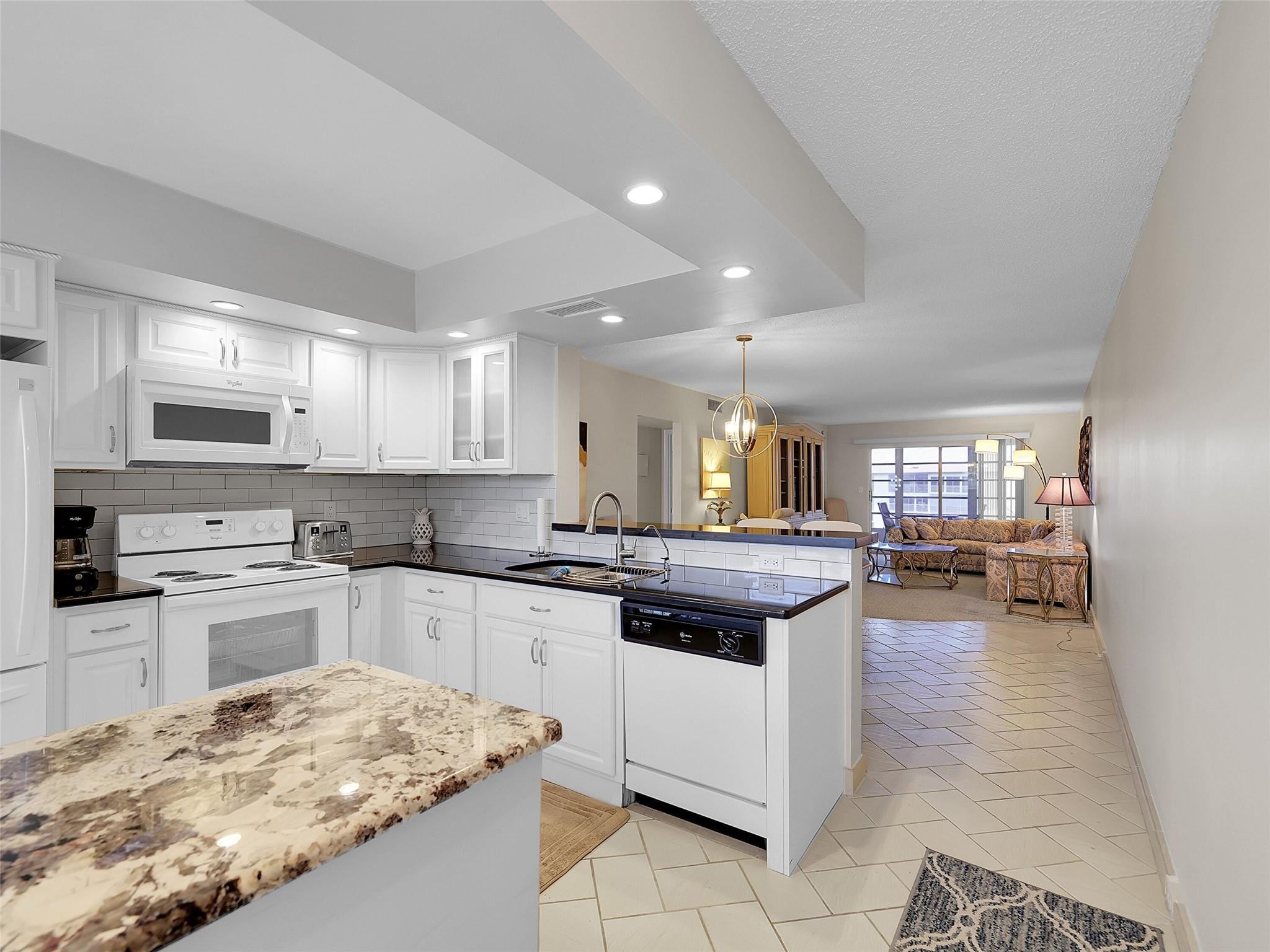 2BR – Condominium at 3005 Portofino Isle #G4