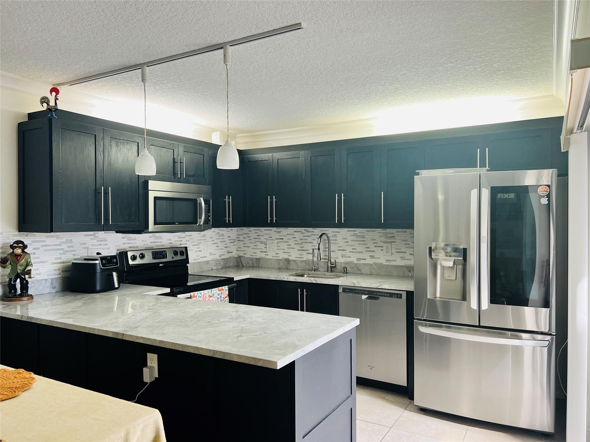 2BR – Townhouse at 2852 Waterford Drive #2852