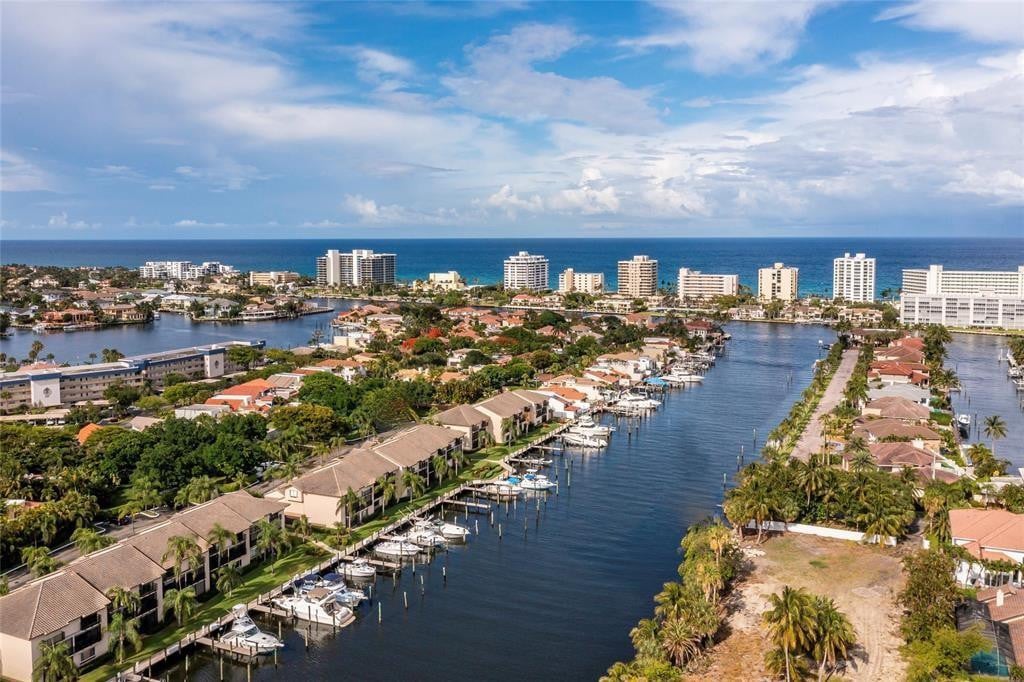 3BR – Condominium at 270 Captains Walk #310