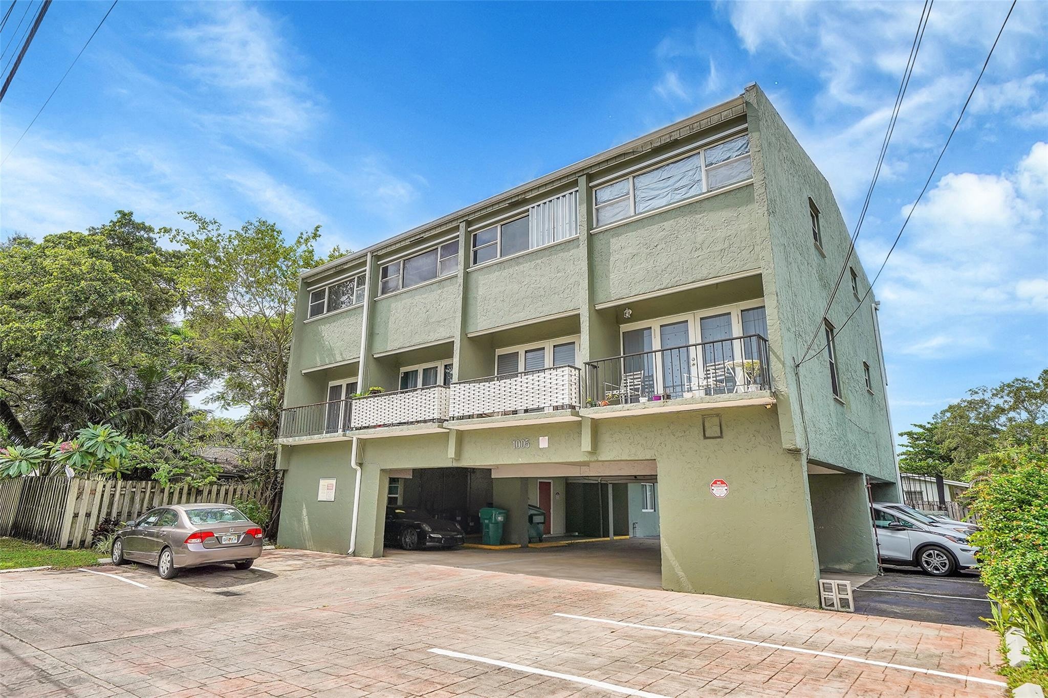 1BR – Condominium at 1005 SW 15th Avenue #10