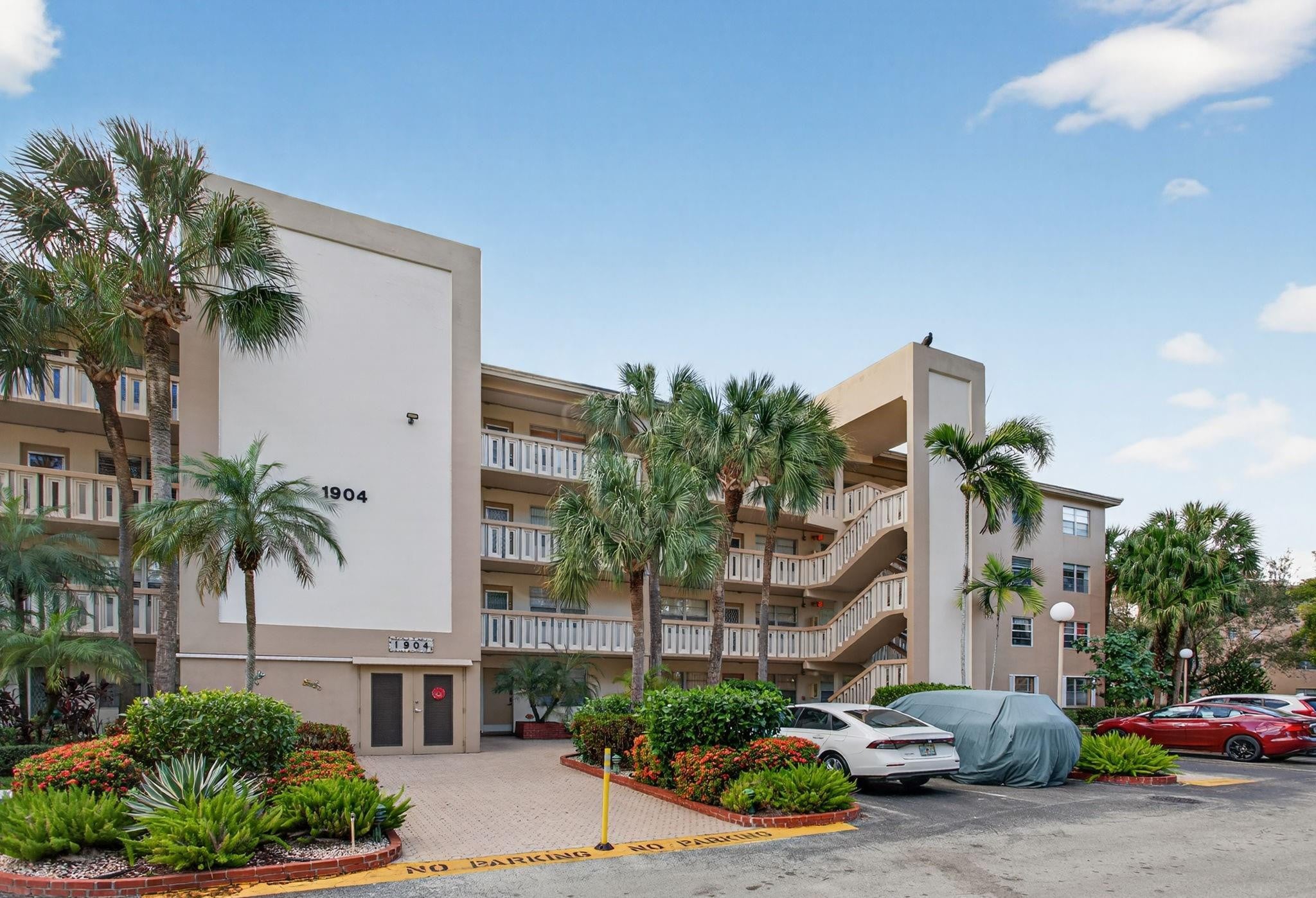 2BR – Condominium at 1904 Bermuda Circle #G3