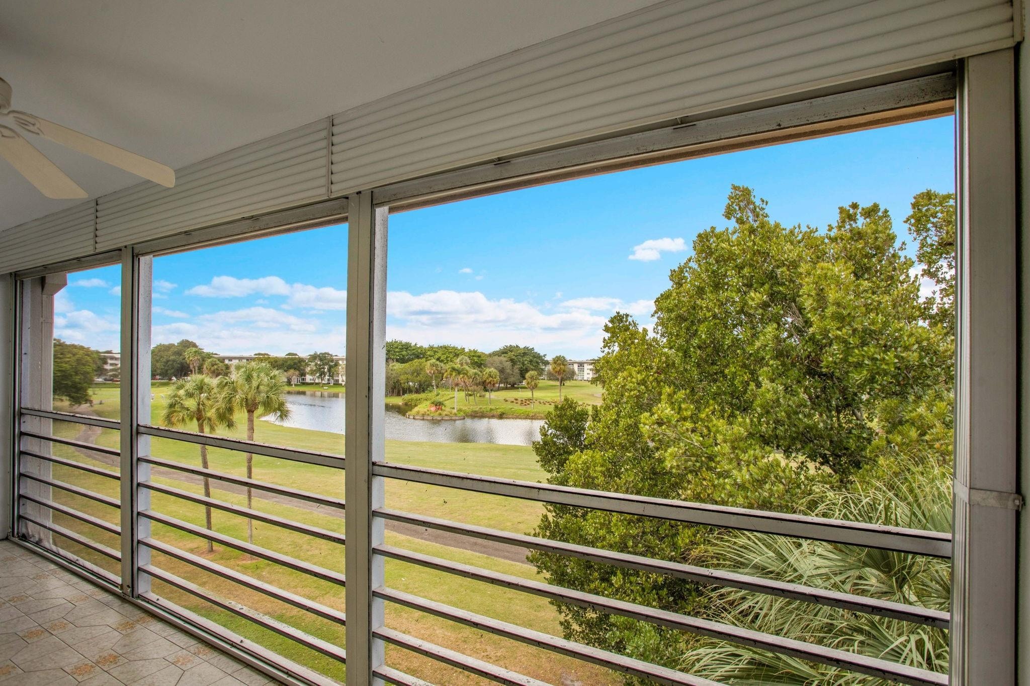 2BR – Condominium at 4402 Martinique Court #M4