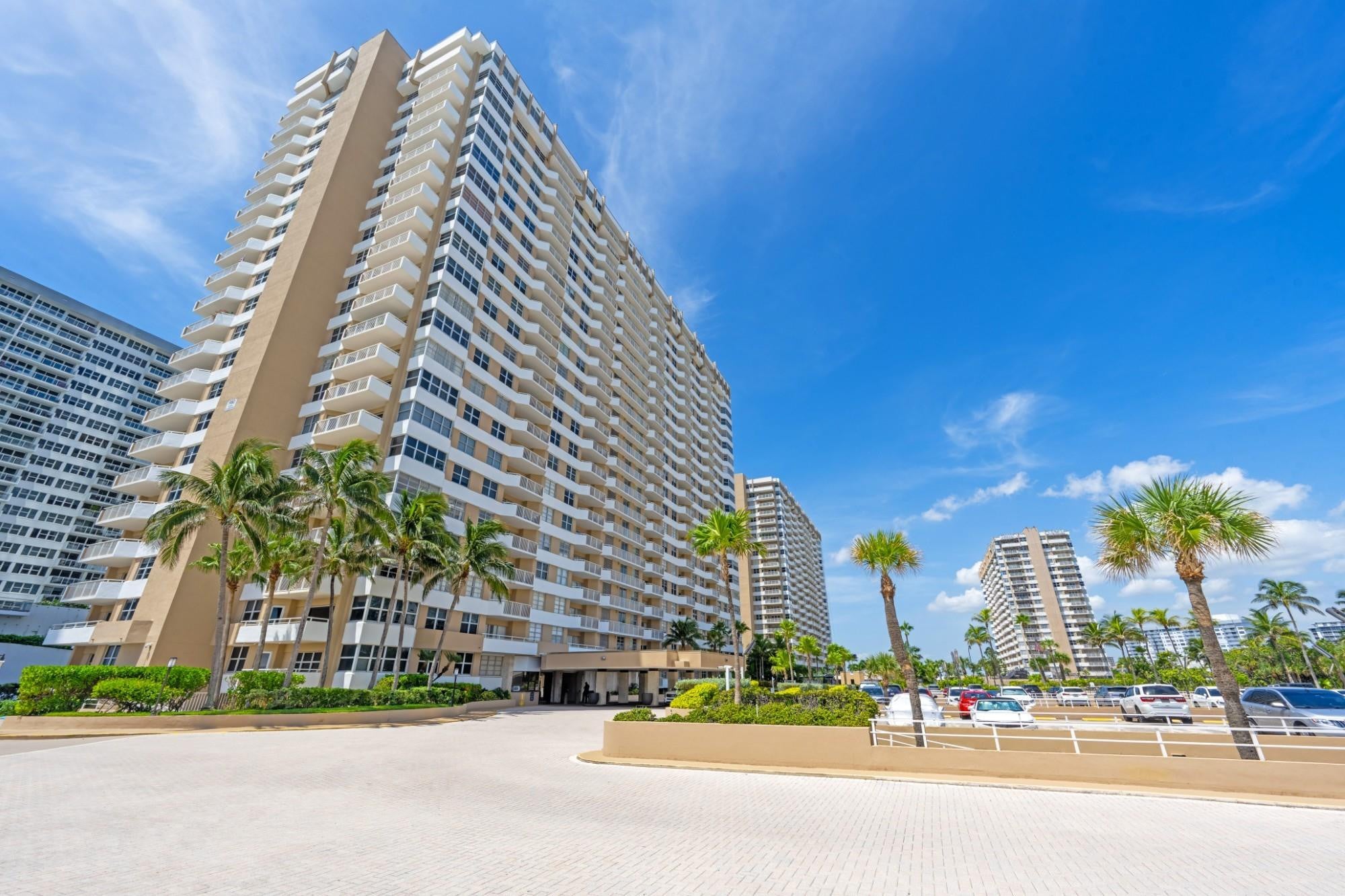 1BR – Condominium at 1980 S Ocean Drive #15l