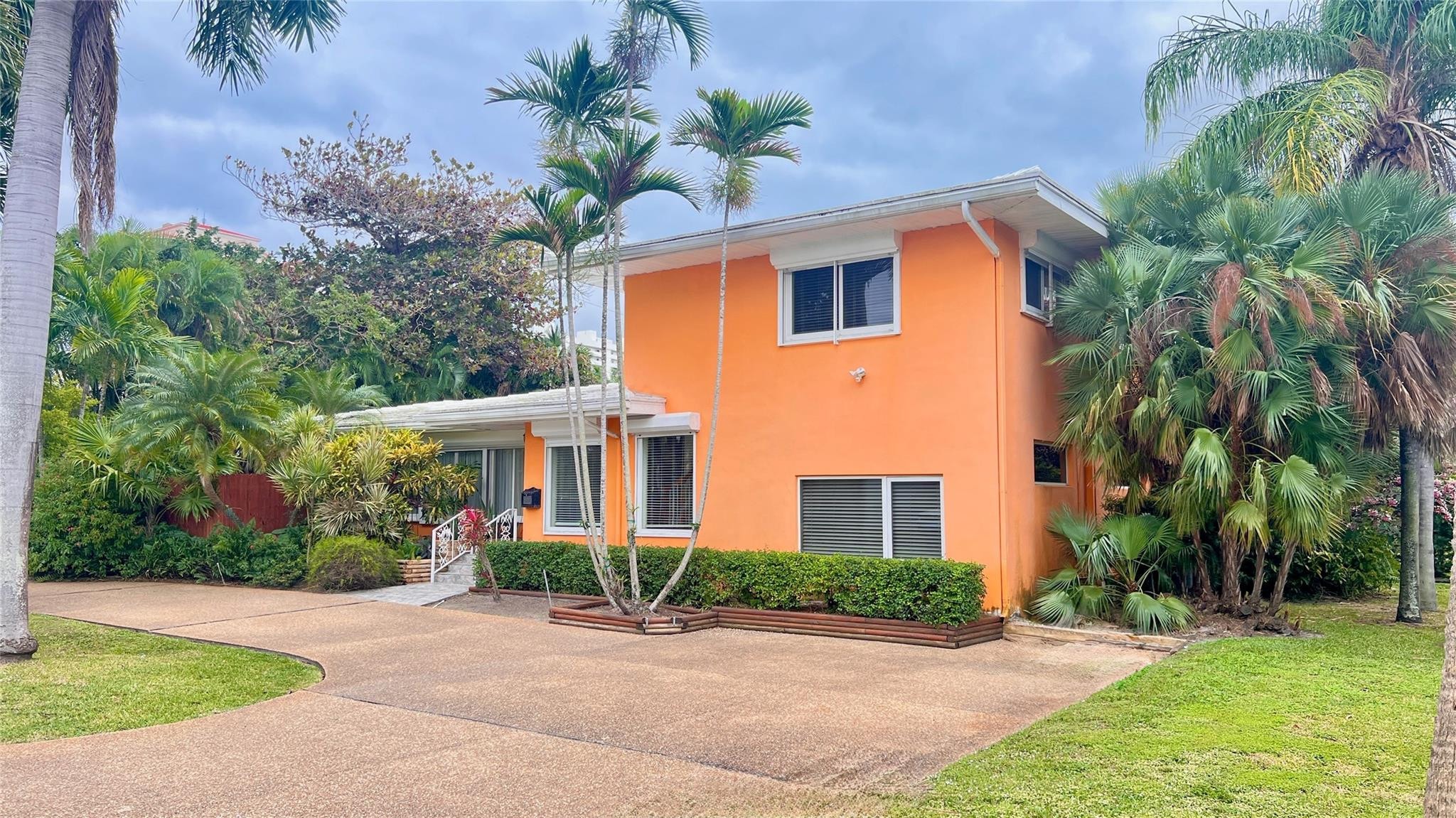 3BR – SingleFamilyResidence at 3100 NE 21st Street