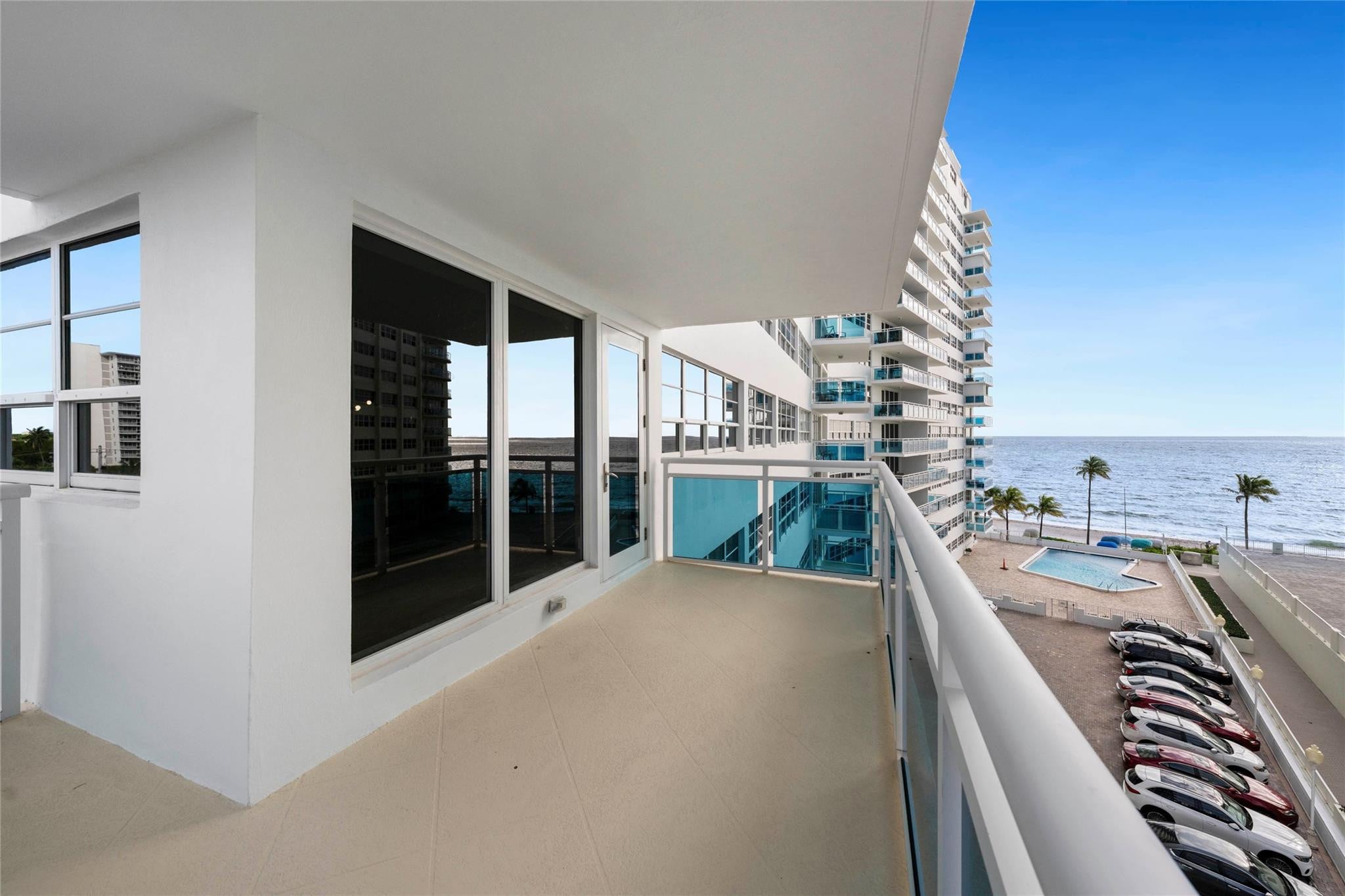 2BR – Condominium at 3430 Galt Ocean Drive #611