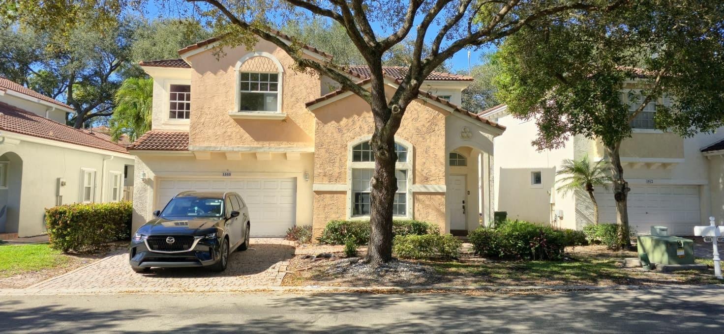 4BR – SingleFamilyResidence at 1888 NW 75th Way