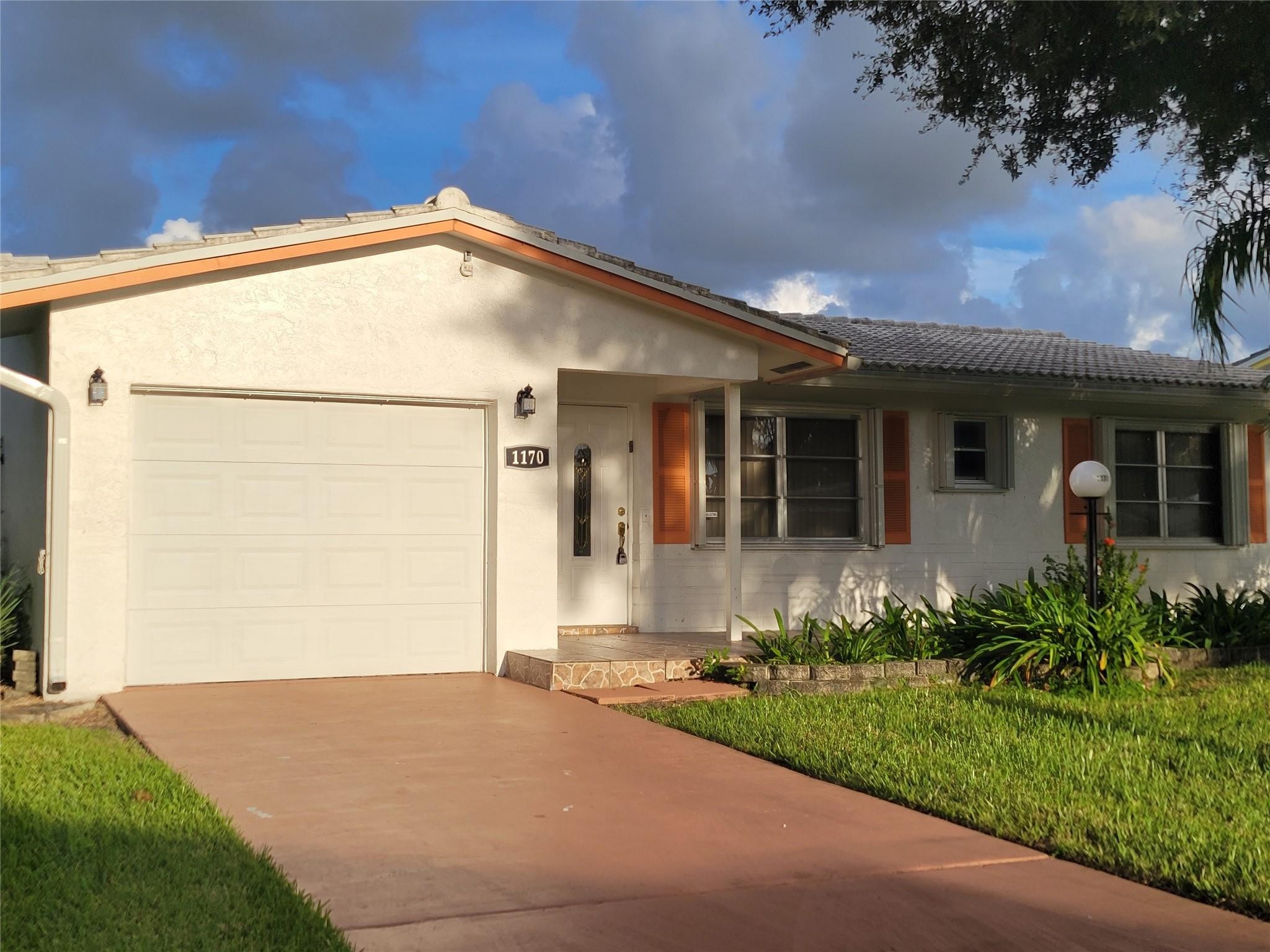 2BR – SingleFamilyResidence at 1170 NW 90th Avenue