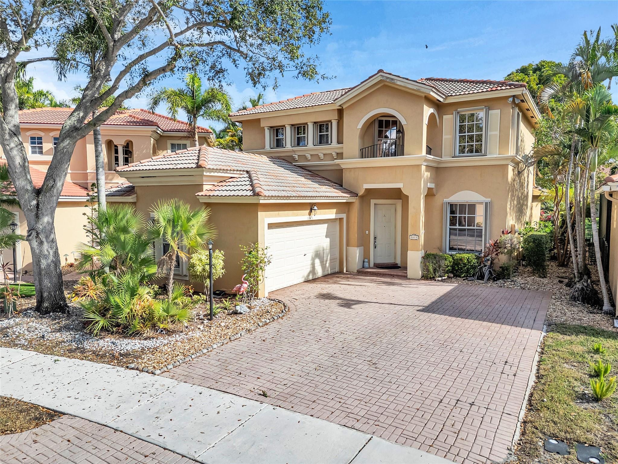 4BR – SingleFamilyResidence at 5873 NW 120th Terrace