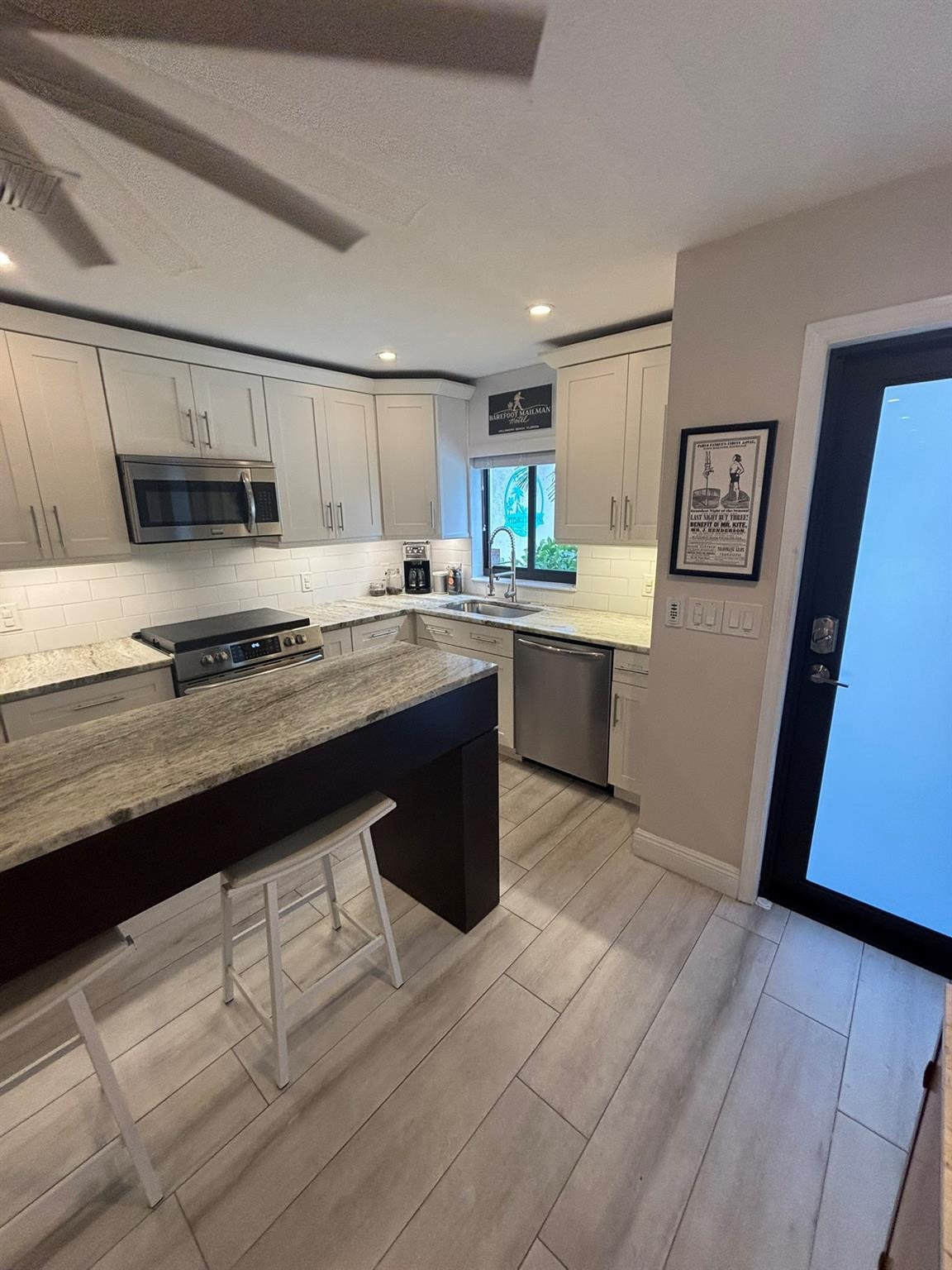 2BR – Townhouse at 385 SE 17th Avenue #385