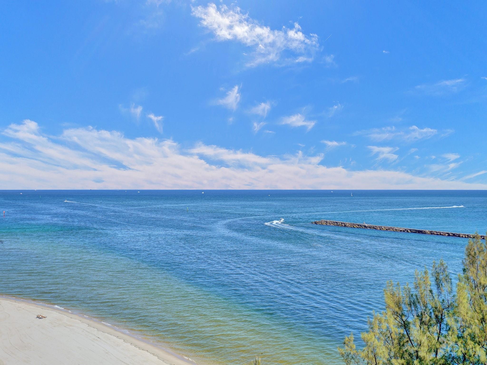 1BR – Condominium at 2100 S Ocean Drive #9L