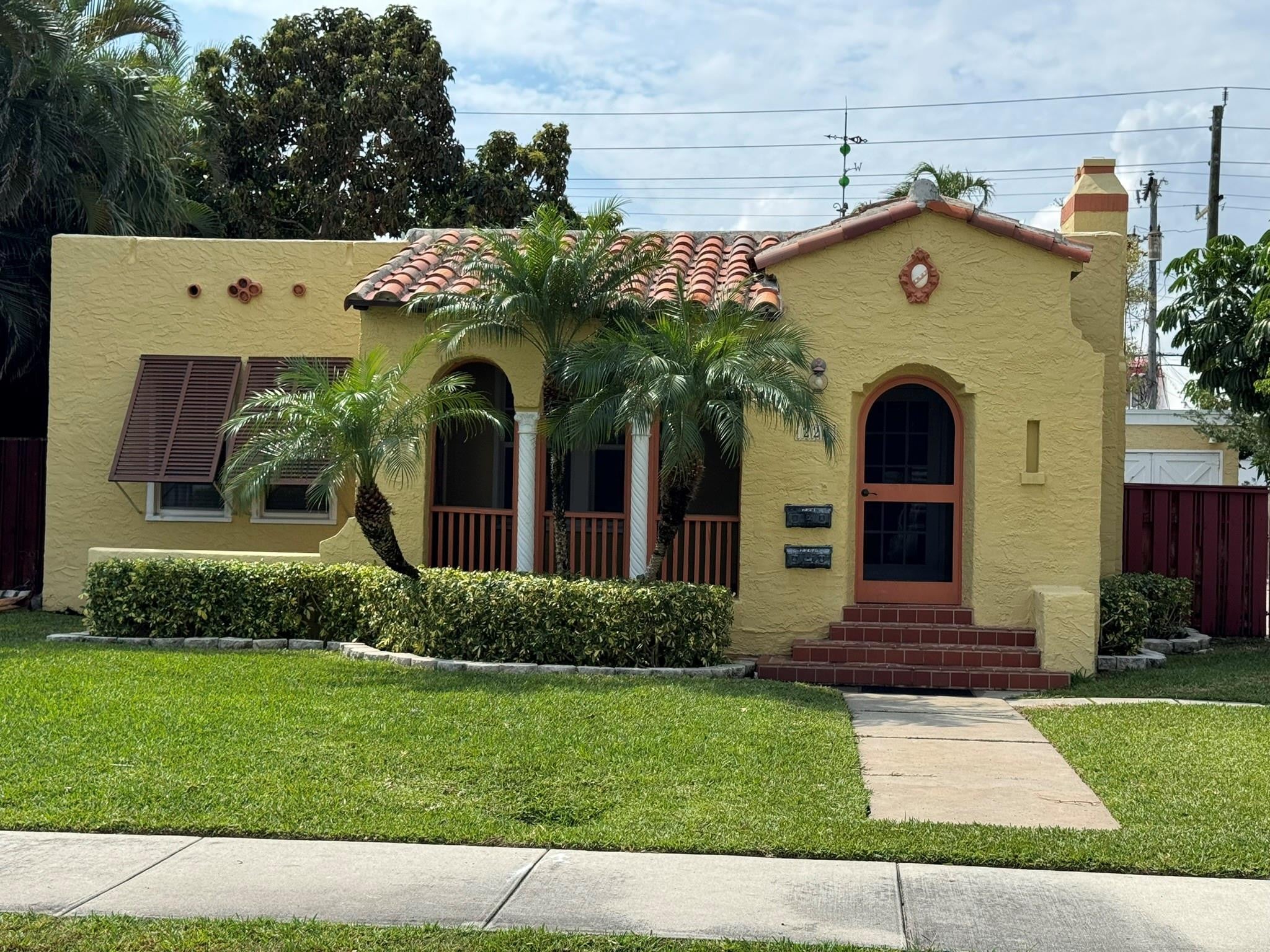 2BR – SingleFamilyResidence at 226 NE 7th