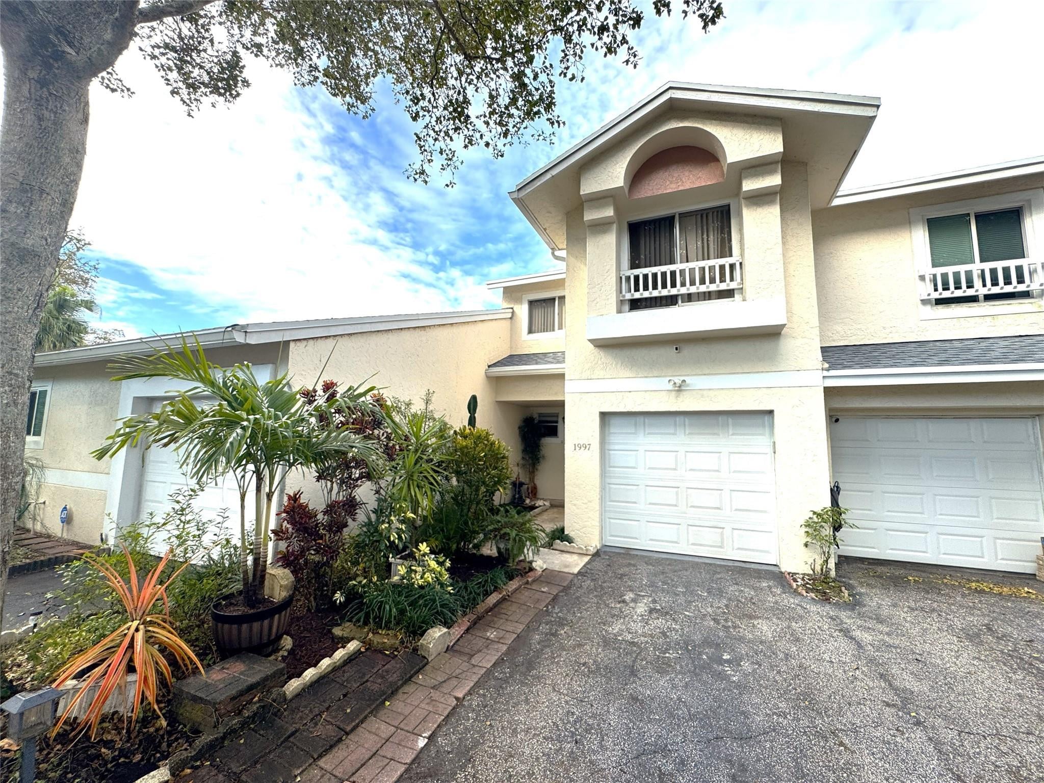 3BR – Townhouse at 1997 Discovery Circle #1997