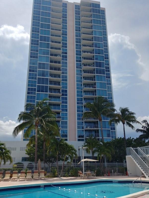 3BR – Condominium at 2655 Collins Avenue #602