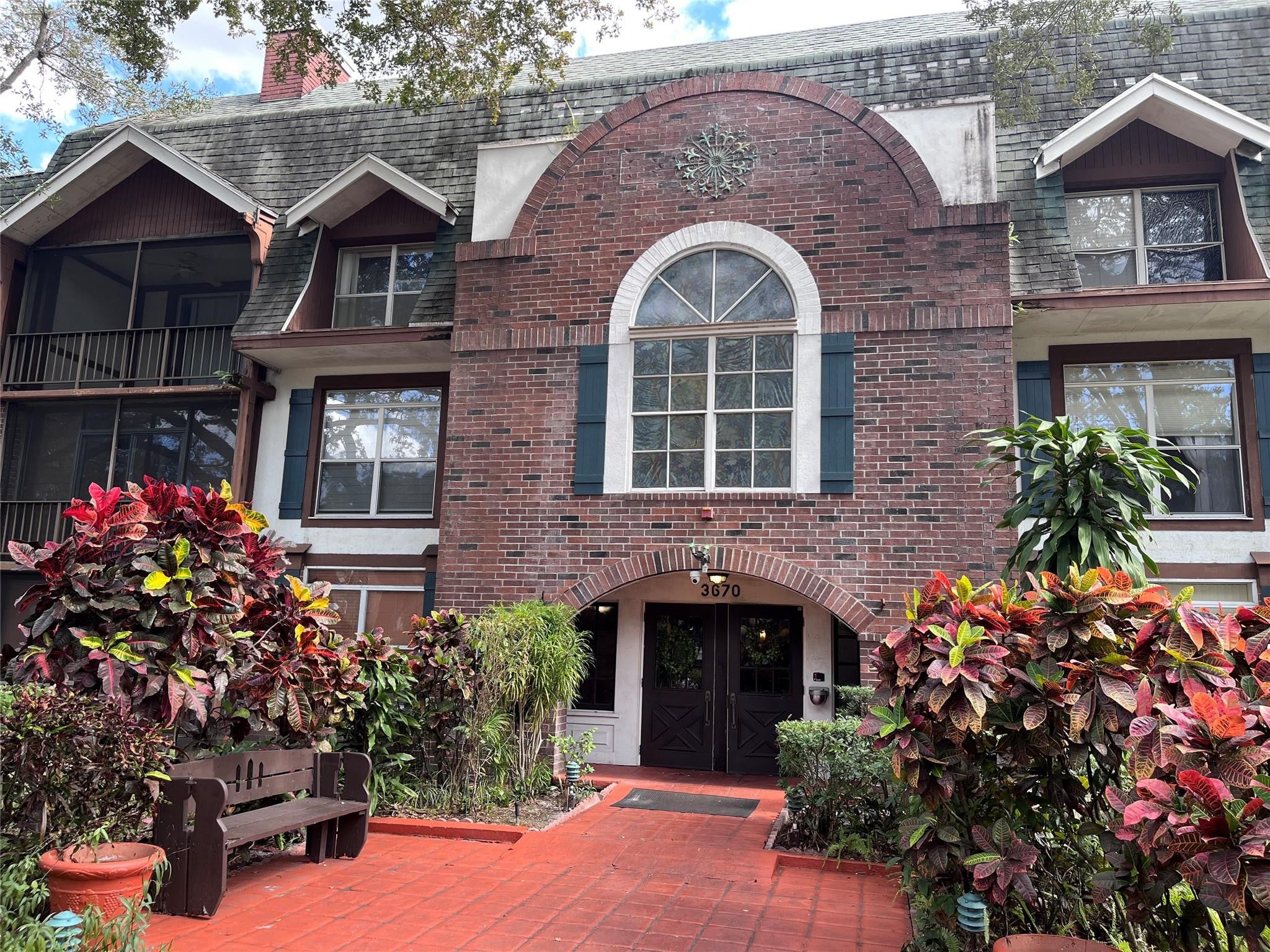 1BR – Condominium at 3670 N Inverrary Drive #1F