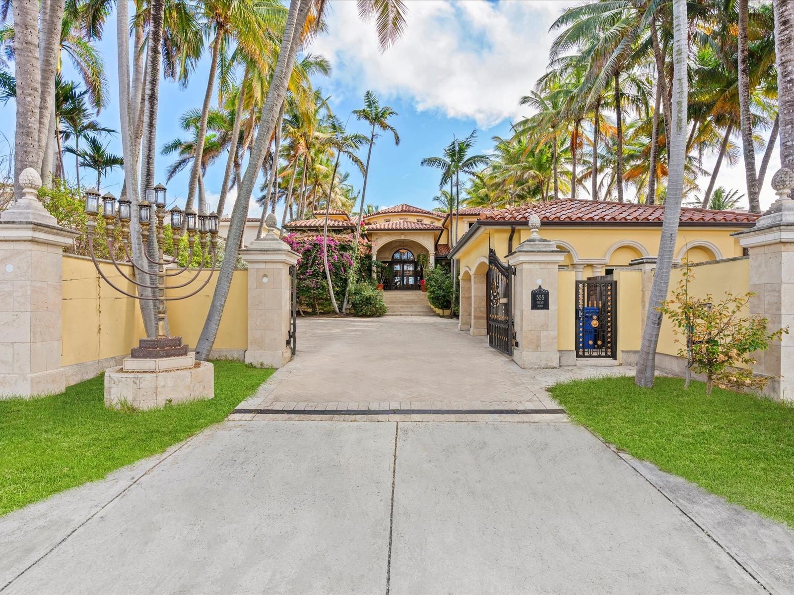 8BR – SingleFamilyResidence at 555 Ocean Boulevard