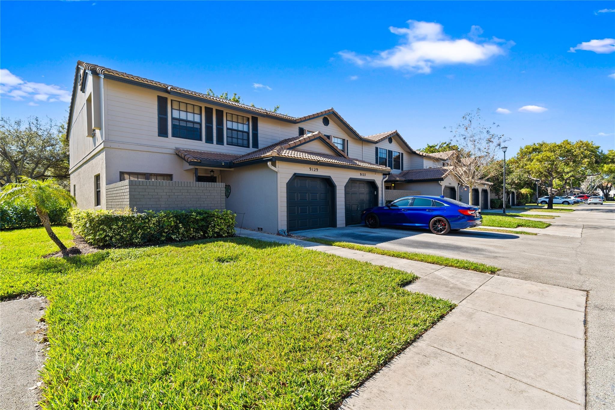 3BR – Condominium at 9129 N Vineyard Lake Drive #9129