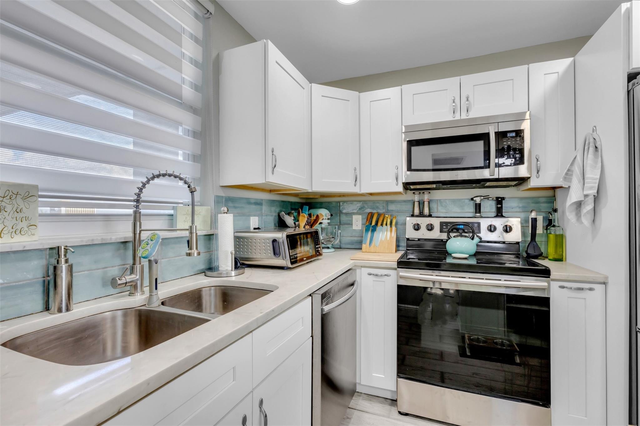 2BR – Condominium at 3100 NE 49th Street #503