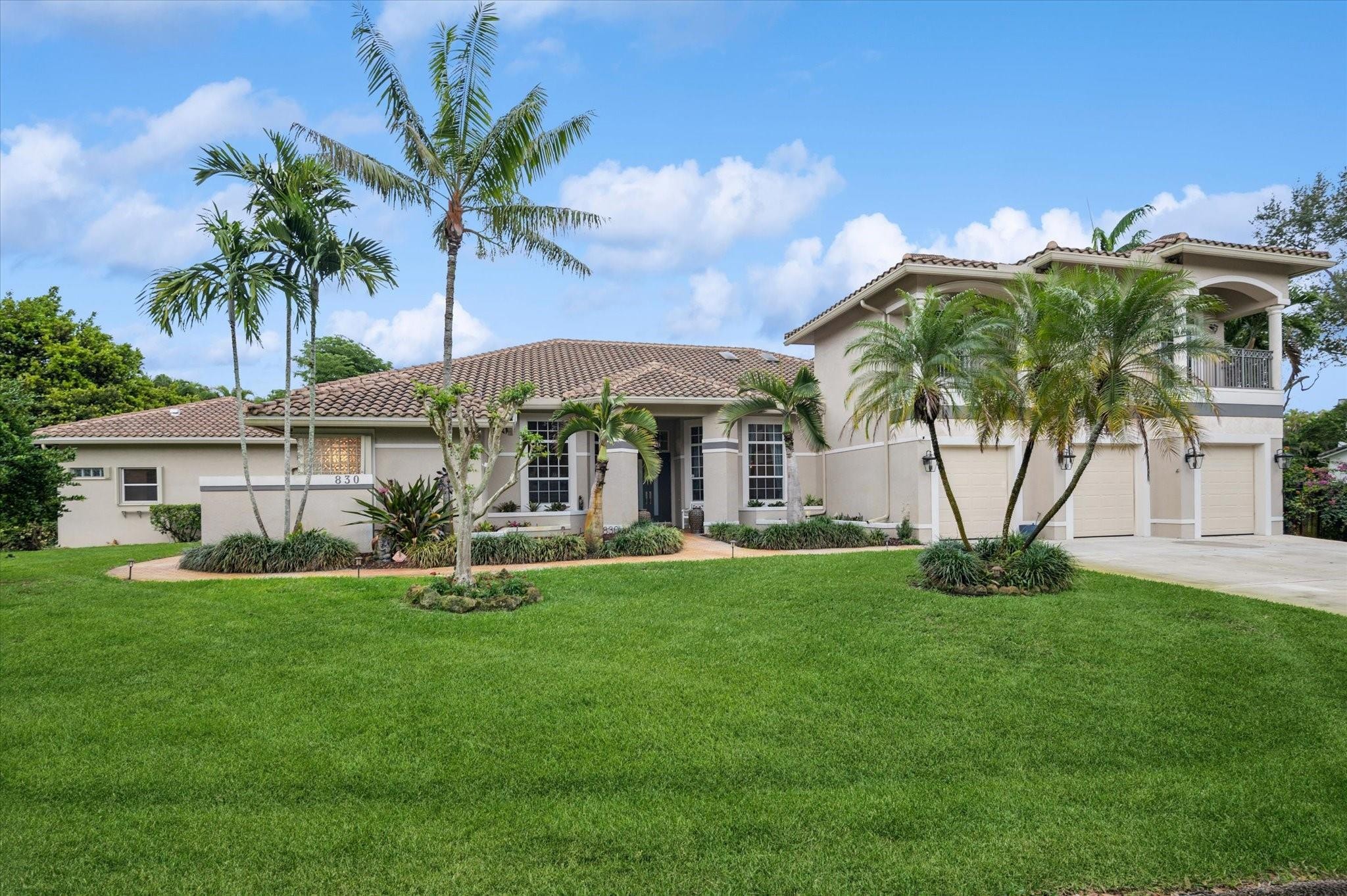 6BR – SingleFamilyResidence at 830 NW 122nd Avenue