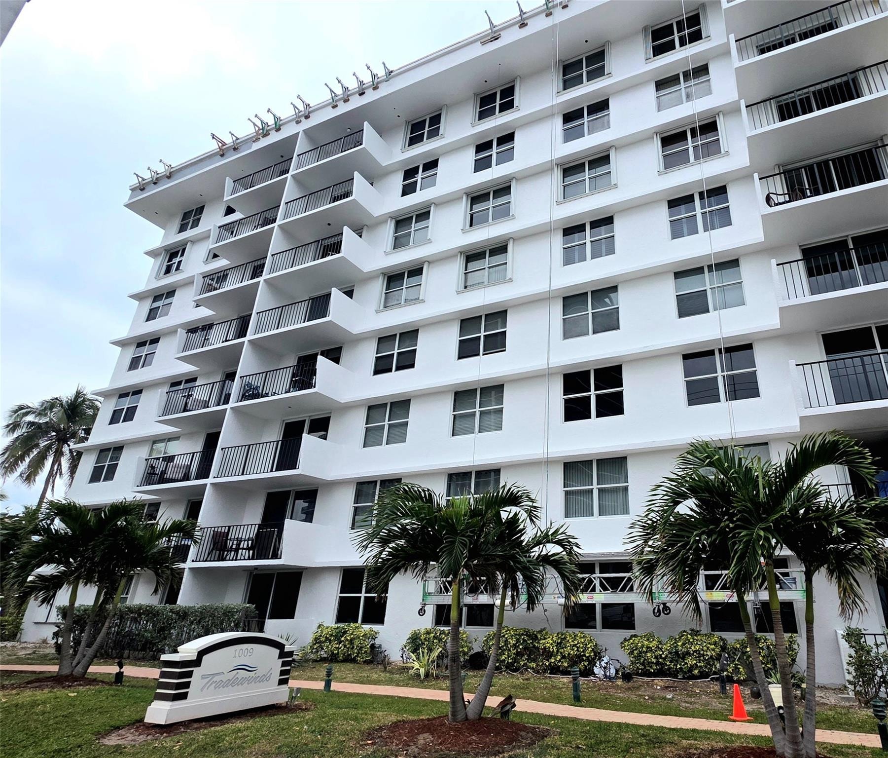 2BR – Condominium at 1009 N Ocean Boulevard #411