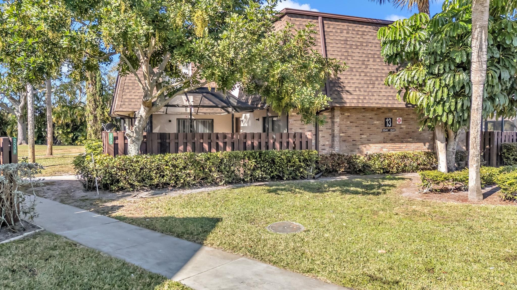 2BR – Townhouse at 2540 NW 99 Avenue #2540