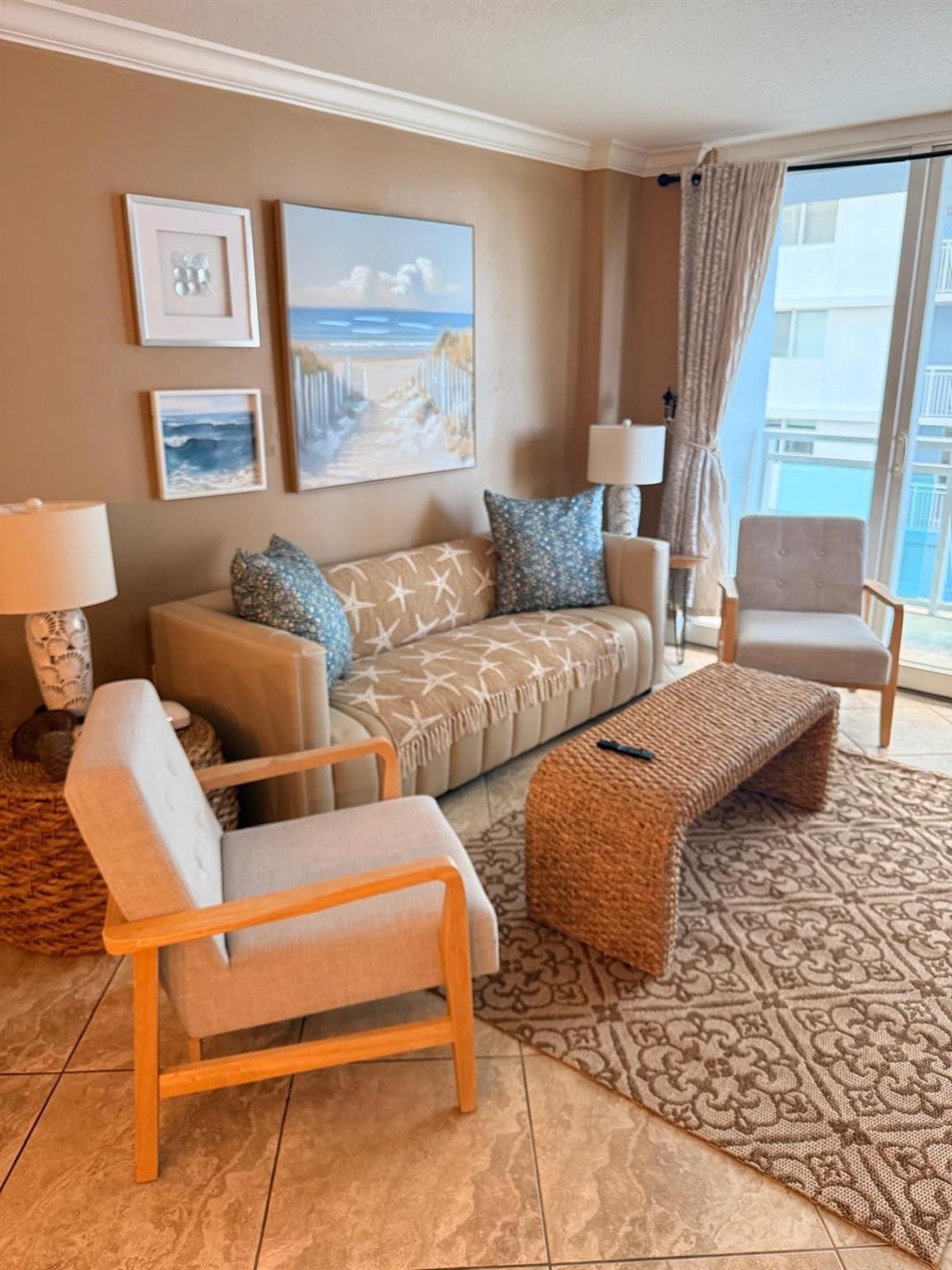 1BR – Condominium at 6917 Collins Avenue #506