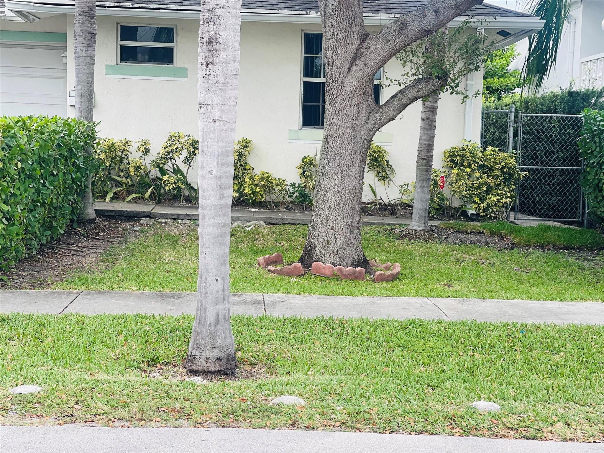 2BR – RNT at 717 NE 4th Street