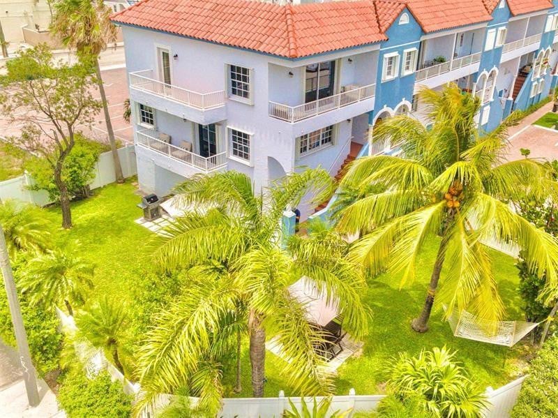 3BR – Townhouse at 355 Virginia Street