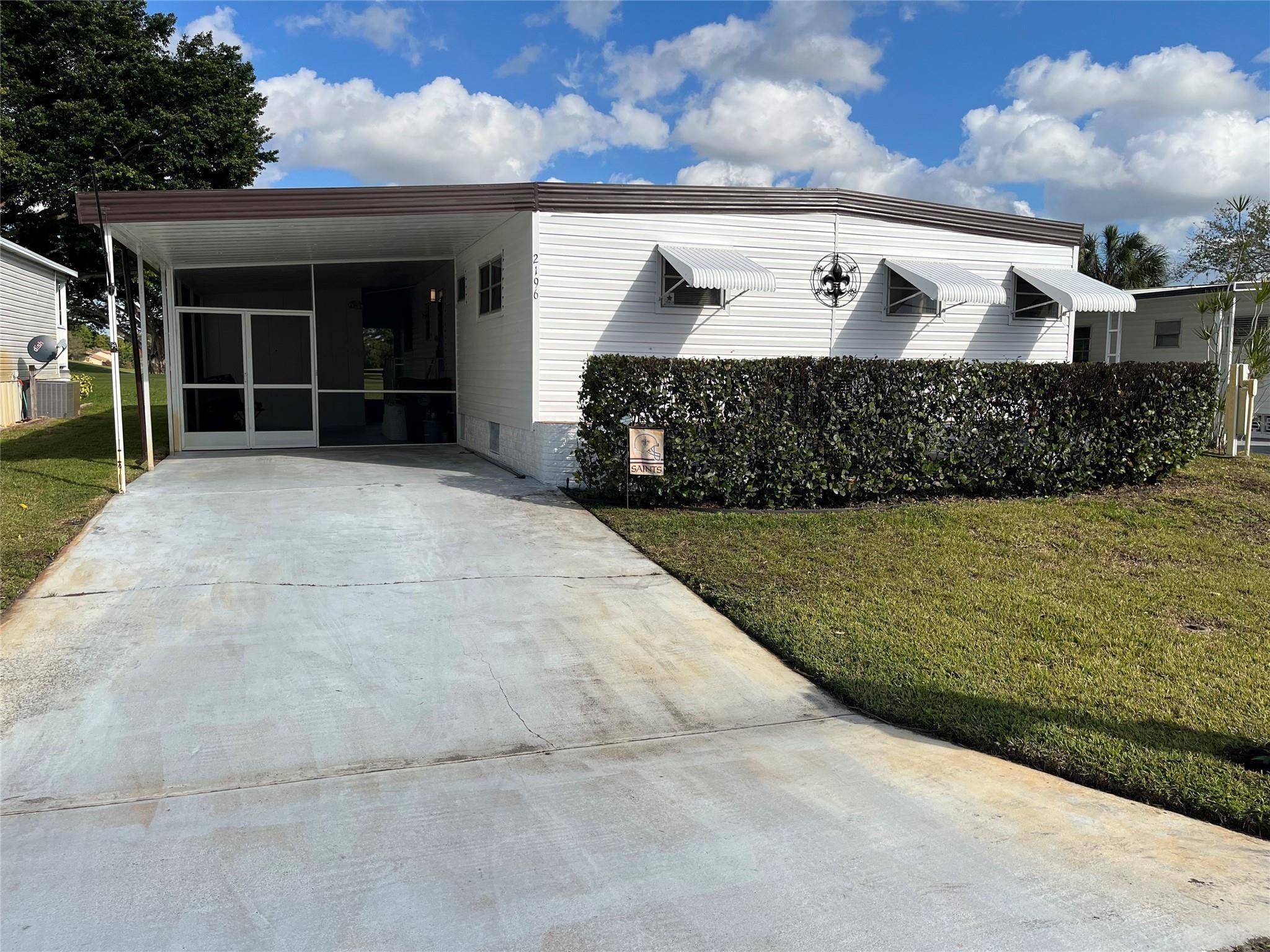 2BR – ManufacturedHome at 2196 SW 83rd Avenue