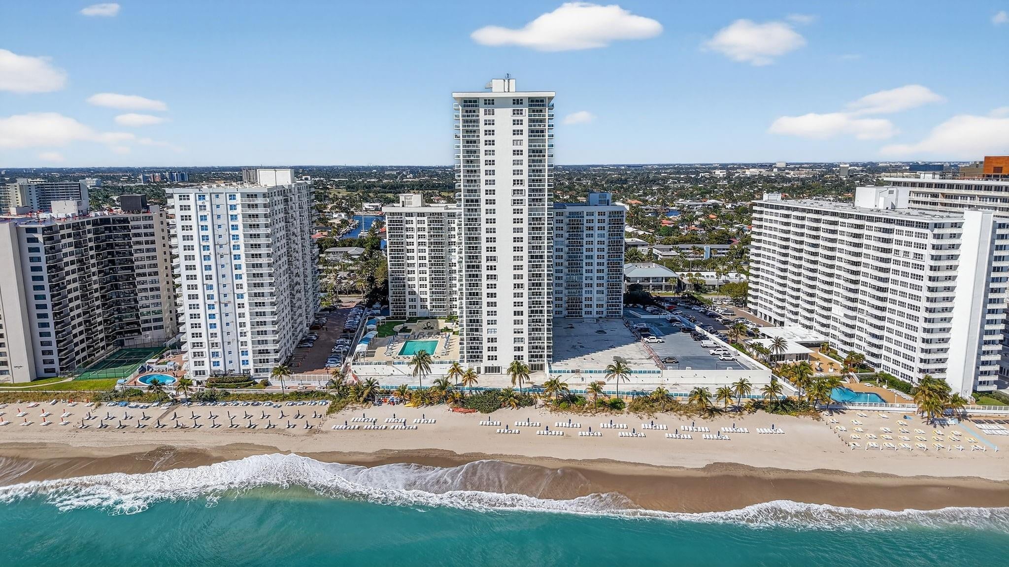 2BR – Condominium at 3900 Galt Ocean Drive #1515